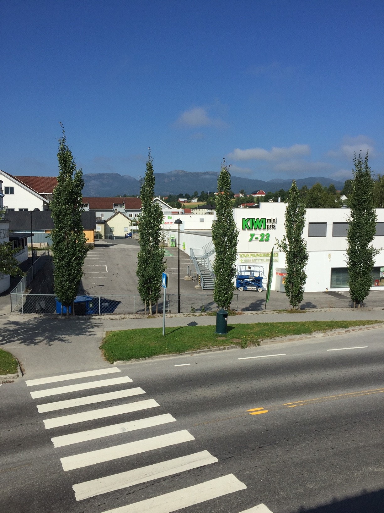 Extra og Kiwi som nærmeste naboer. Galleribilde