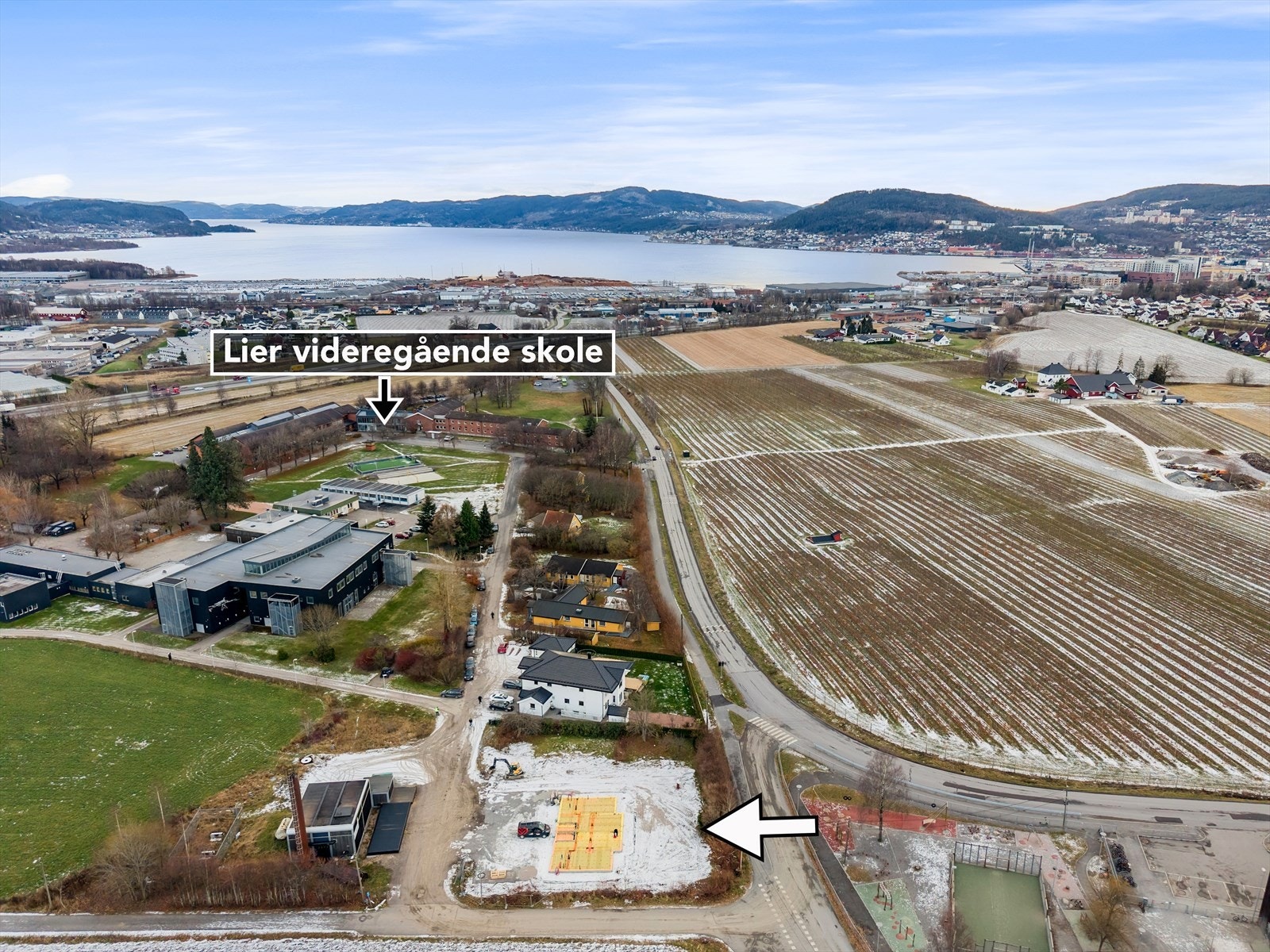 Her bor man meget sentralt, men rolig til, i et veletablert boligområde Galleribilde