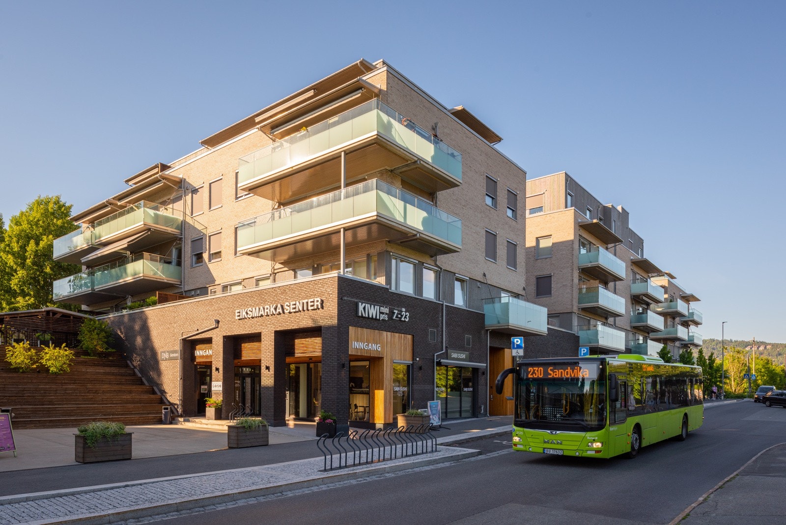 Eiksmarka senter ligger et steinkast unna prosjektet. Galleribilde