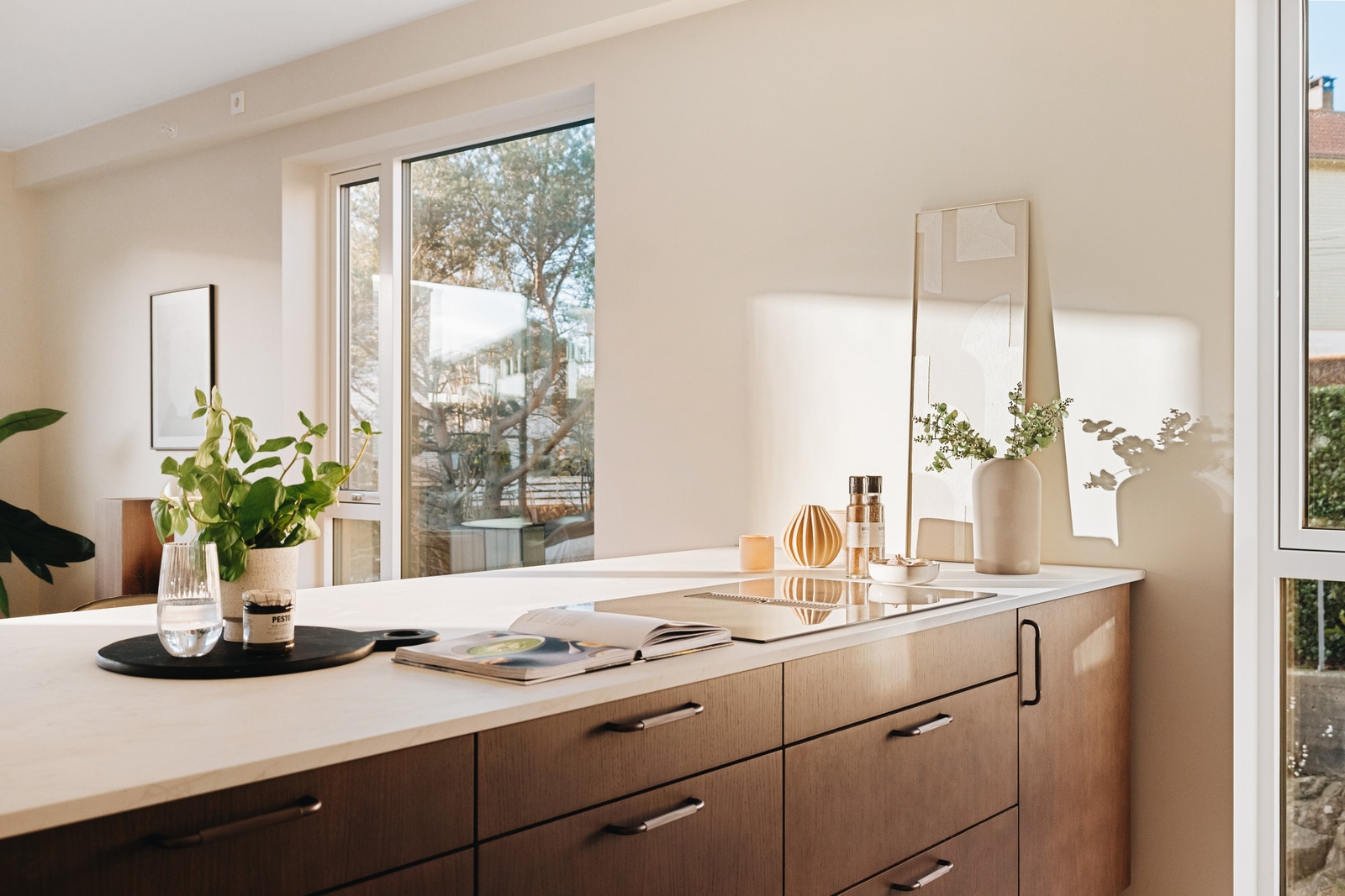 Ekstra strømuttak i øy til f. eks vinskap Galleribilde