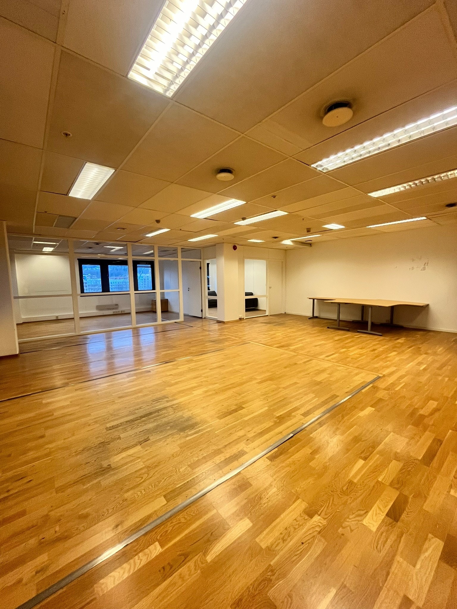 4C01 - 104 kvm med eget kjøkken og møterom Galleribilde