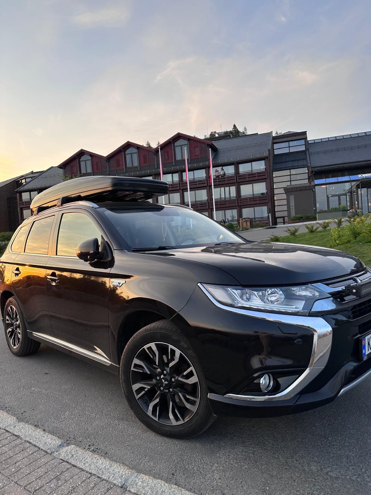 Mitsubishi Outlander OUTLANDER PHEV 2.0-121 4WD 2