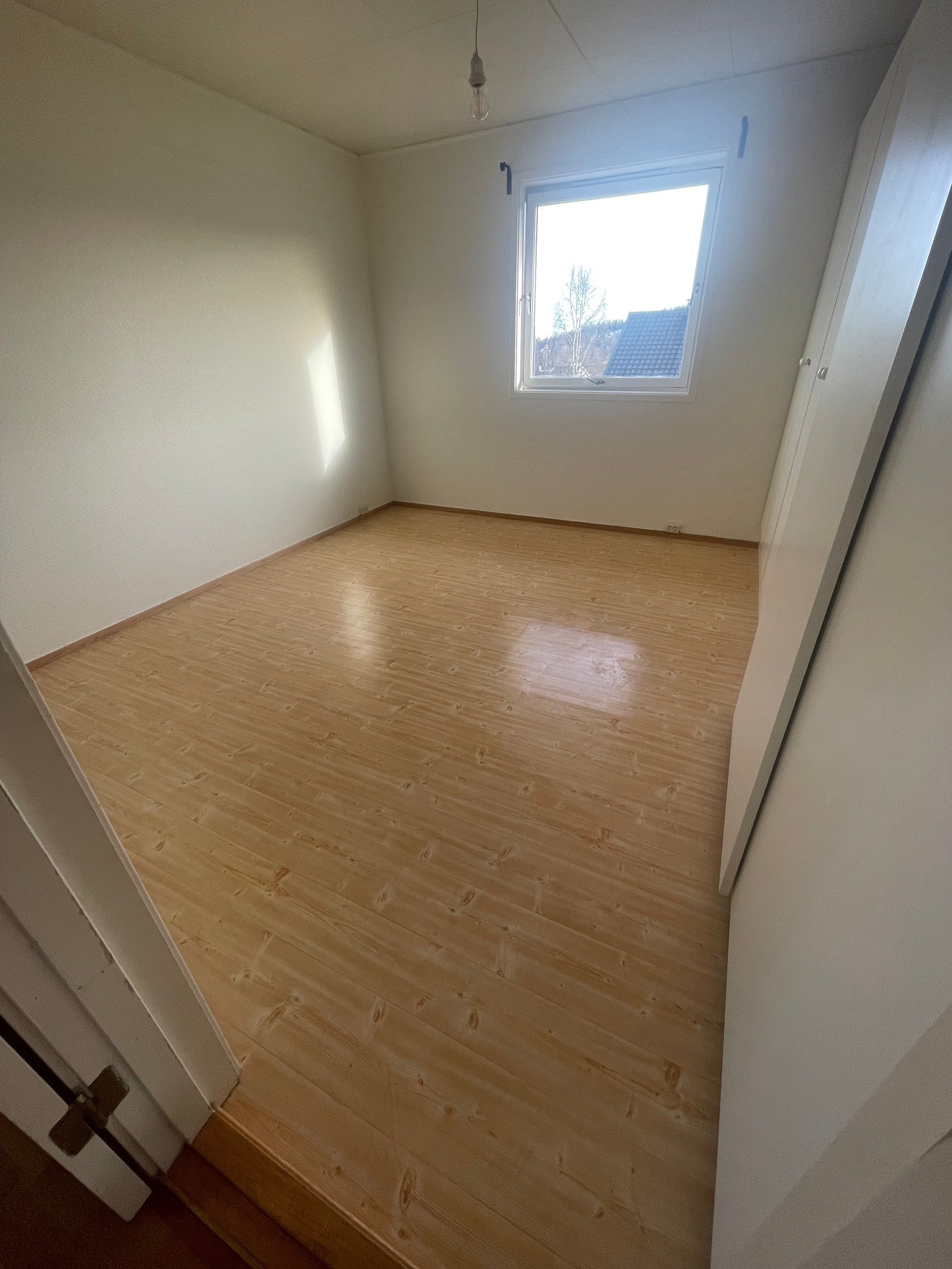 Soverom, stor skap Galleribilde