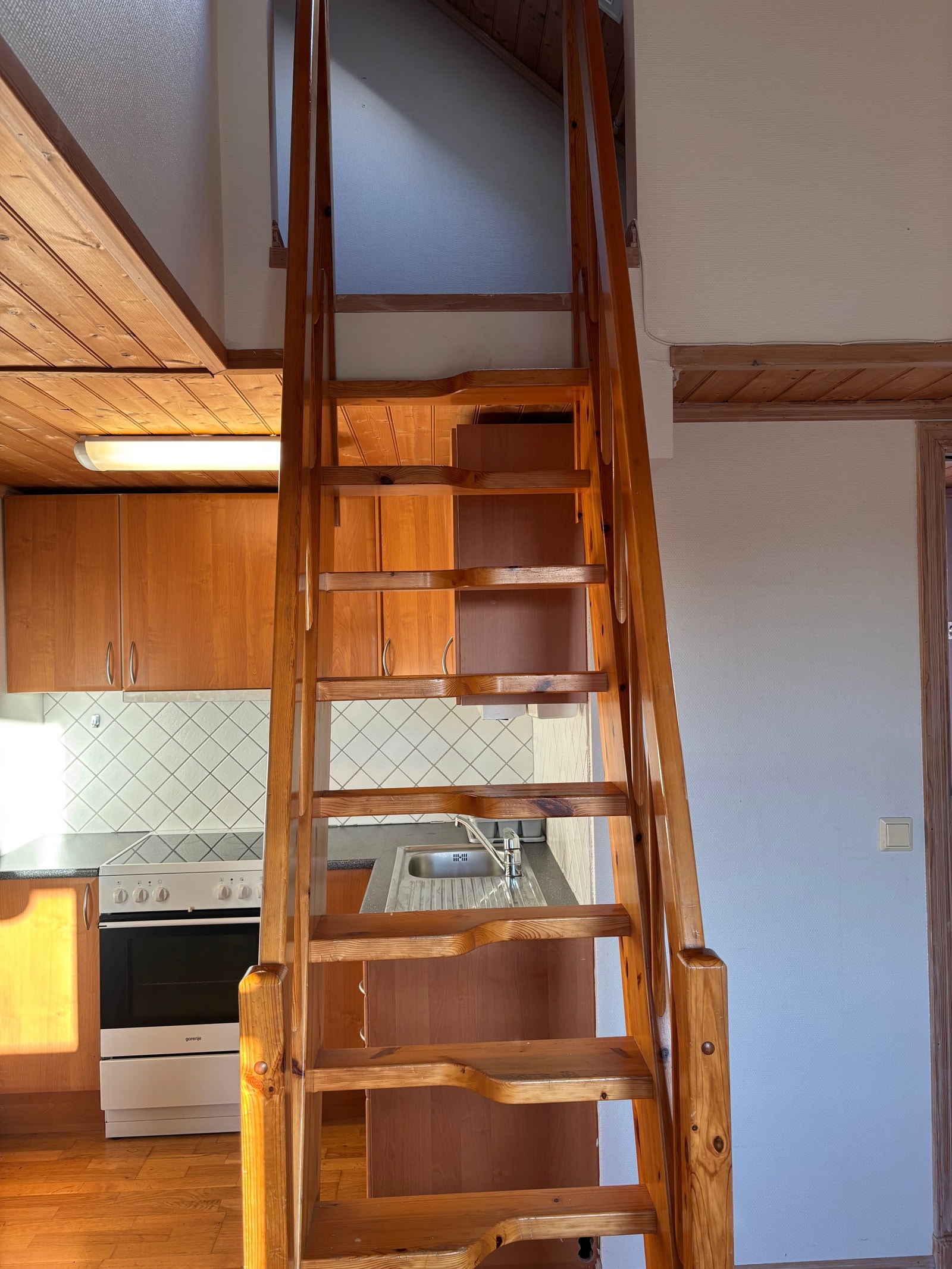 Viser trapp opp. Galleribilde