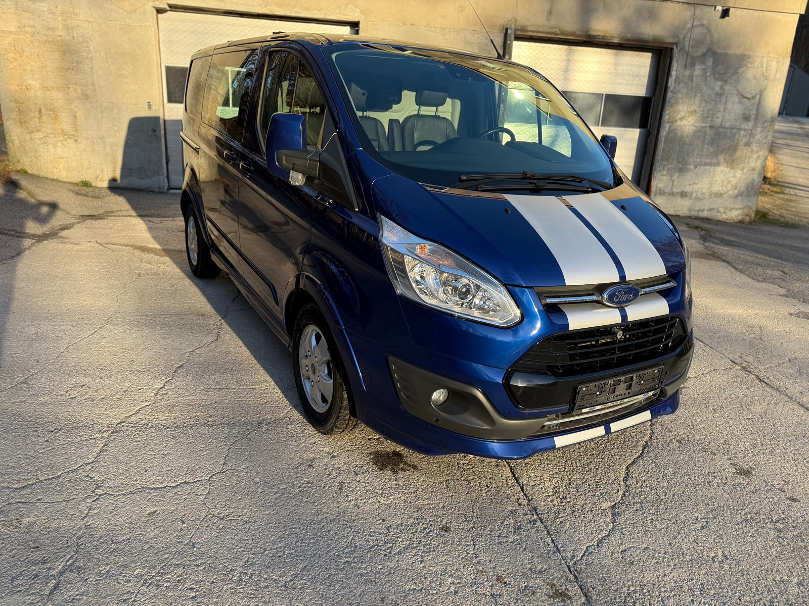 Ford Transit Custom For Transit Sport 2,0 TDCi 170hk aut . Lav KM 2
