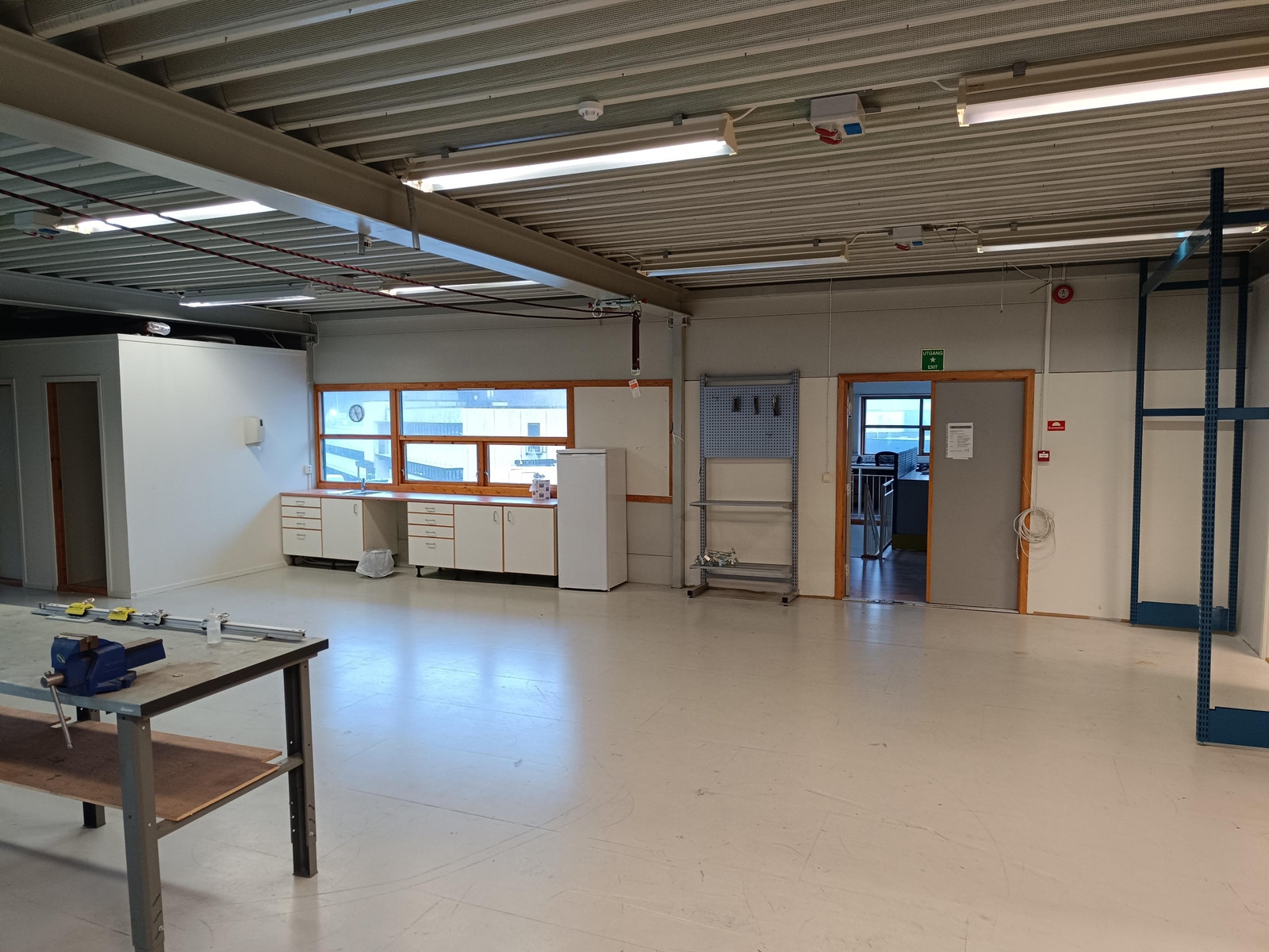Verksted / lager del .1 Galleribilde