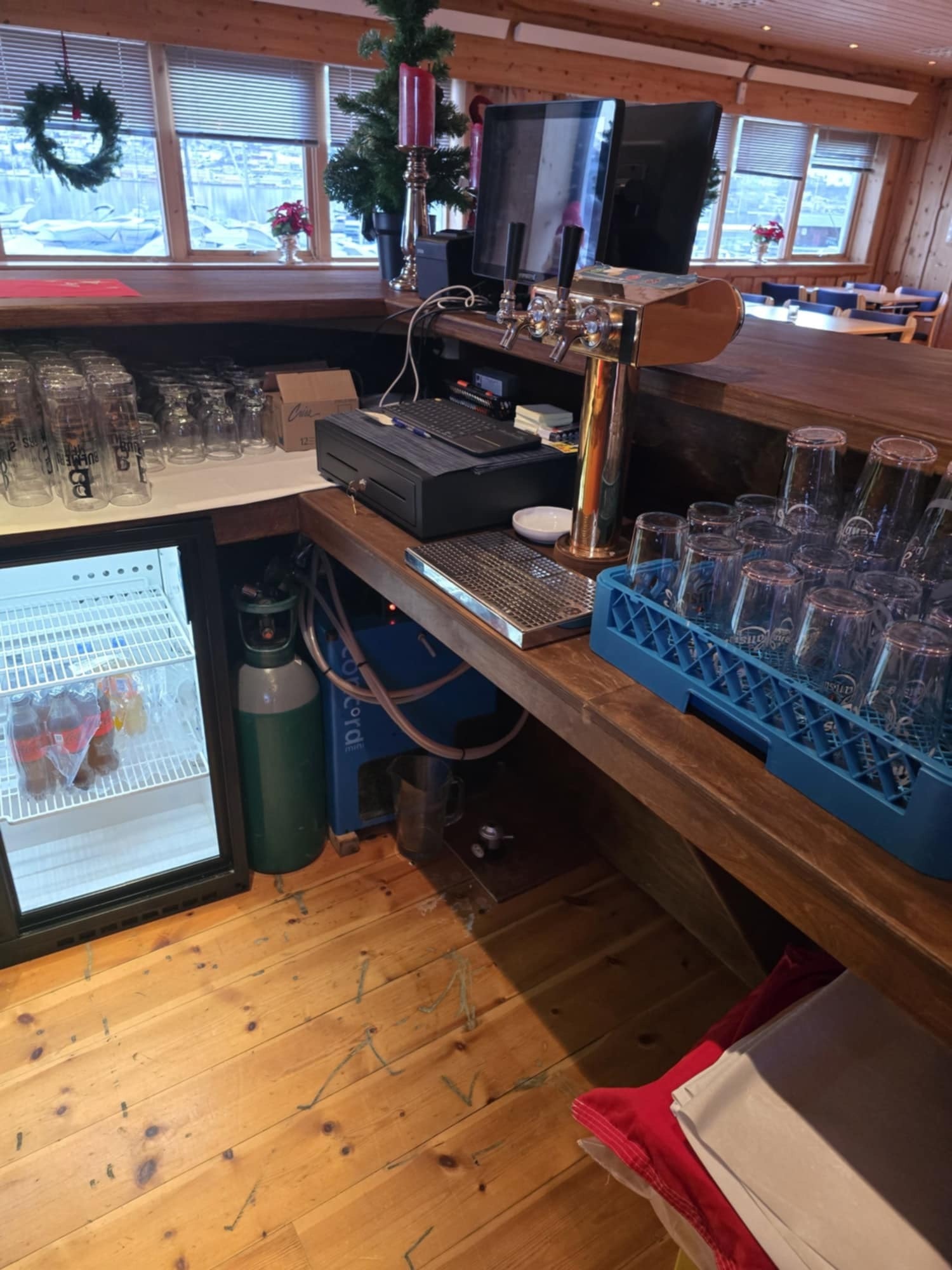 bar 1 etg Galleribilde