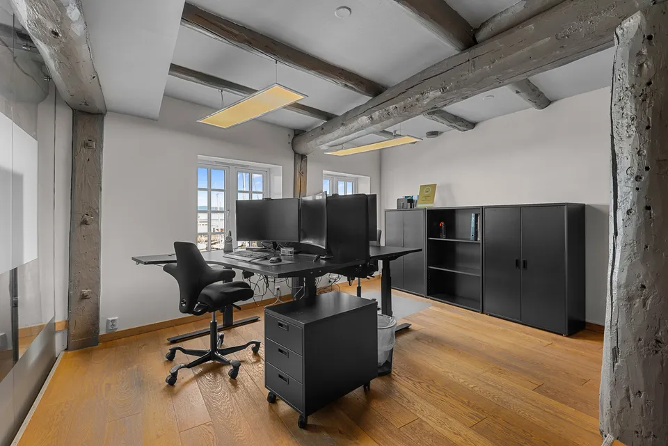 Ledig kontor for 2 stk Galleribilde