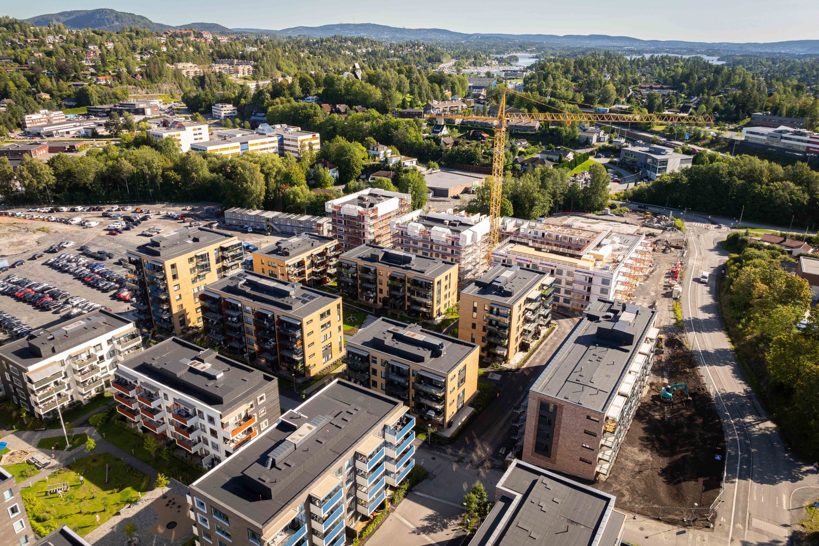 Dronefoto fra Bergerløkka. Hus 28 med støpt såle øverst til høyre. Galleribilde