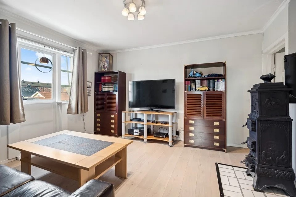 Stue til soverom 2. Liten balkong til venstre Galleribilde