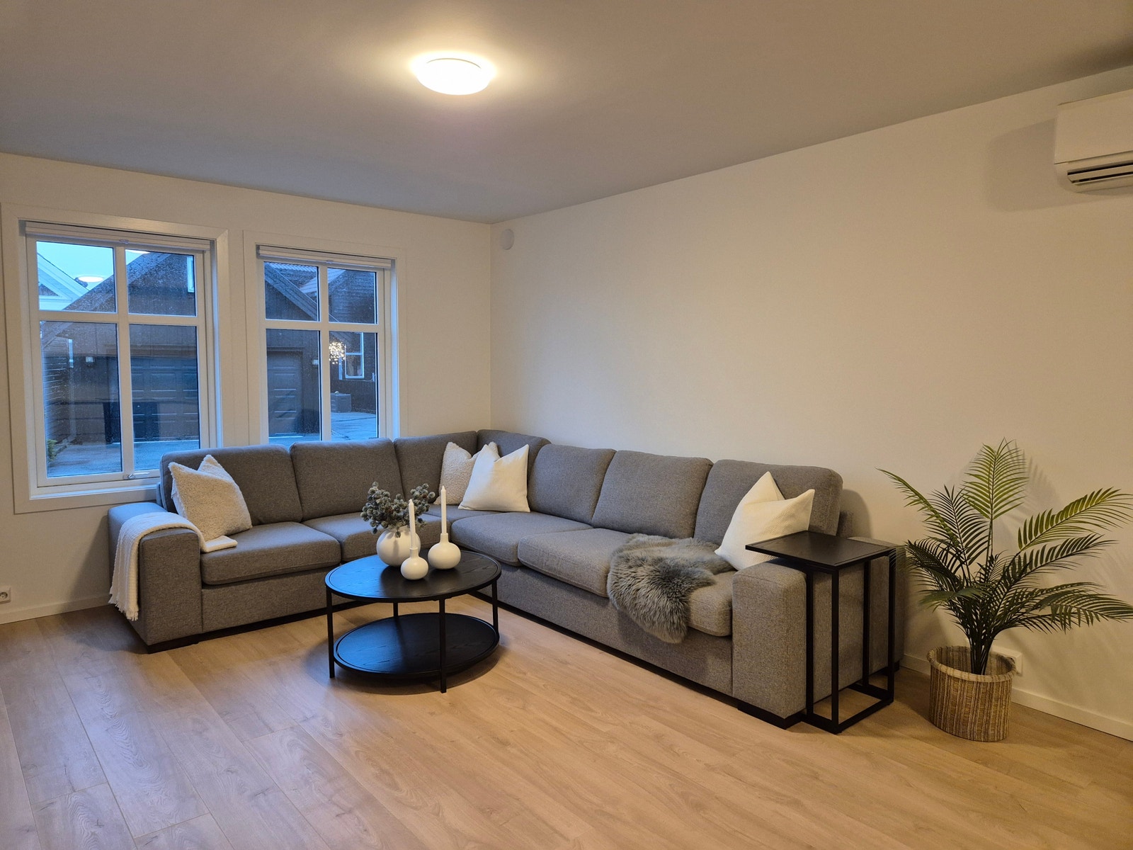 Sofa følger ikke med Galleribilde