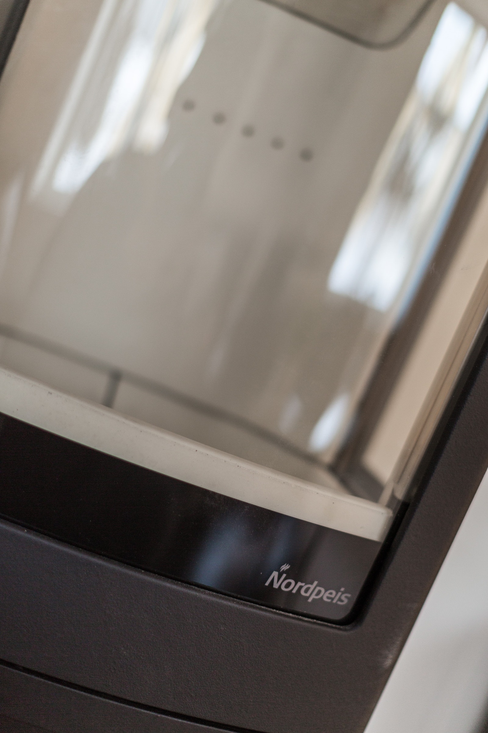 Peis med god varme til hele leiligheten Galleribilde