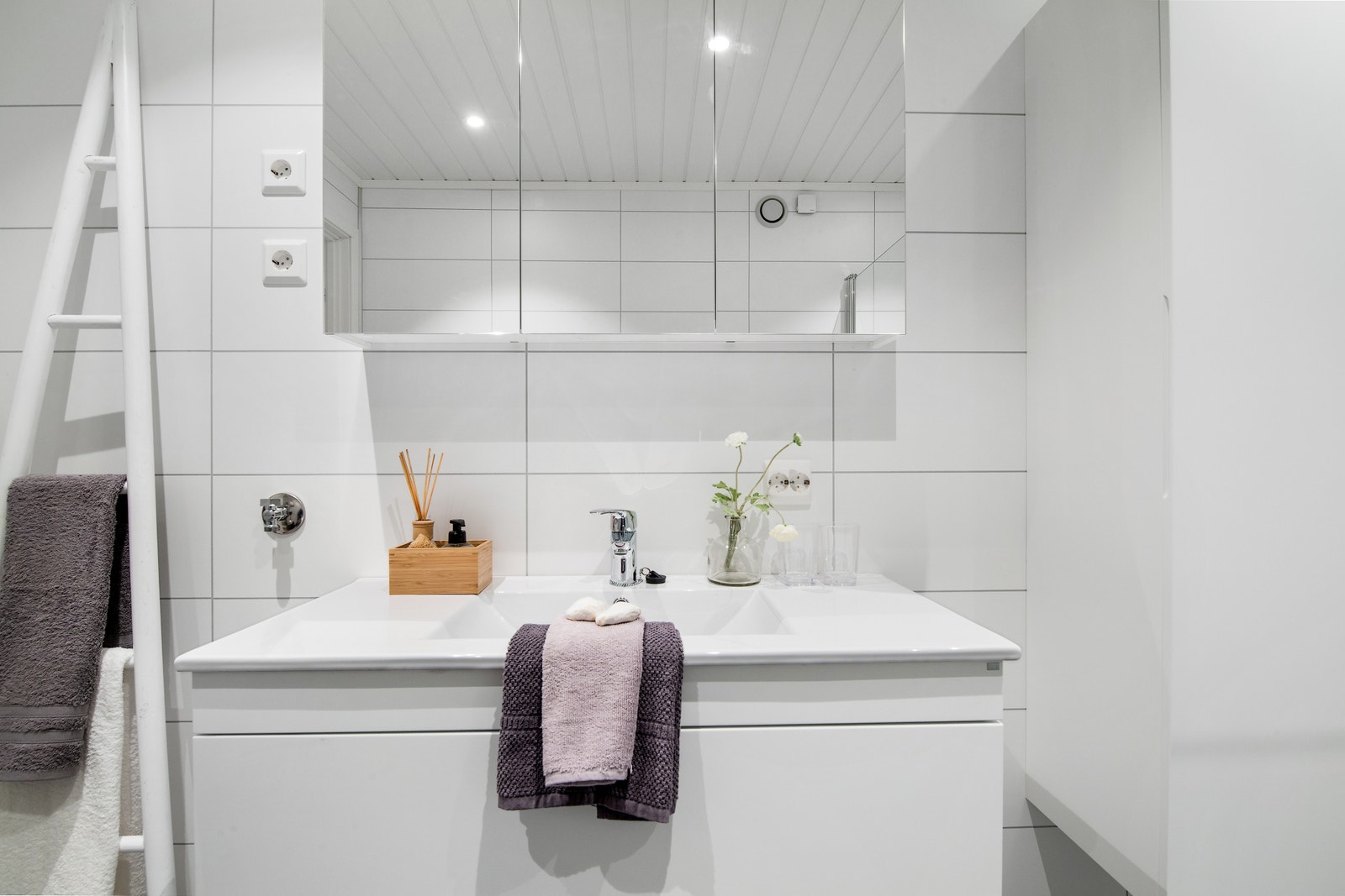 Plass til vaskemaskin i badet Galleribilde