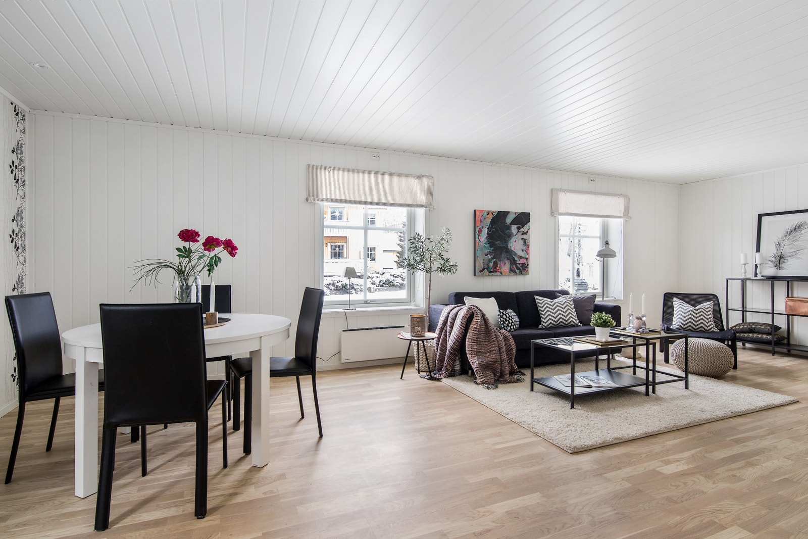 Rikelig med sollys i stuen Galleribilde