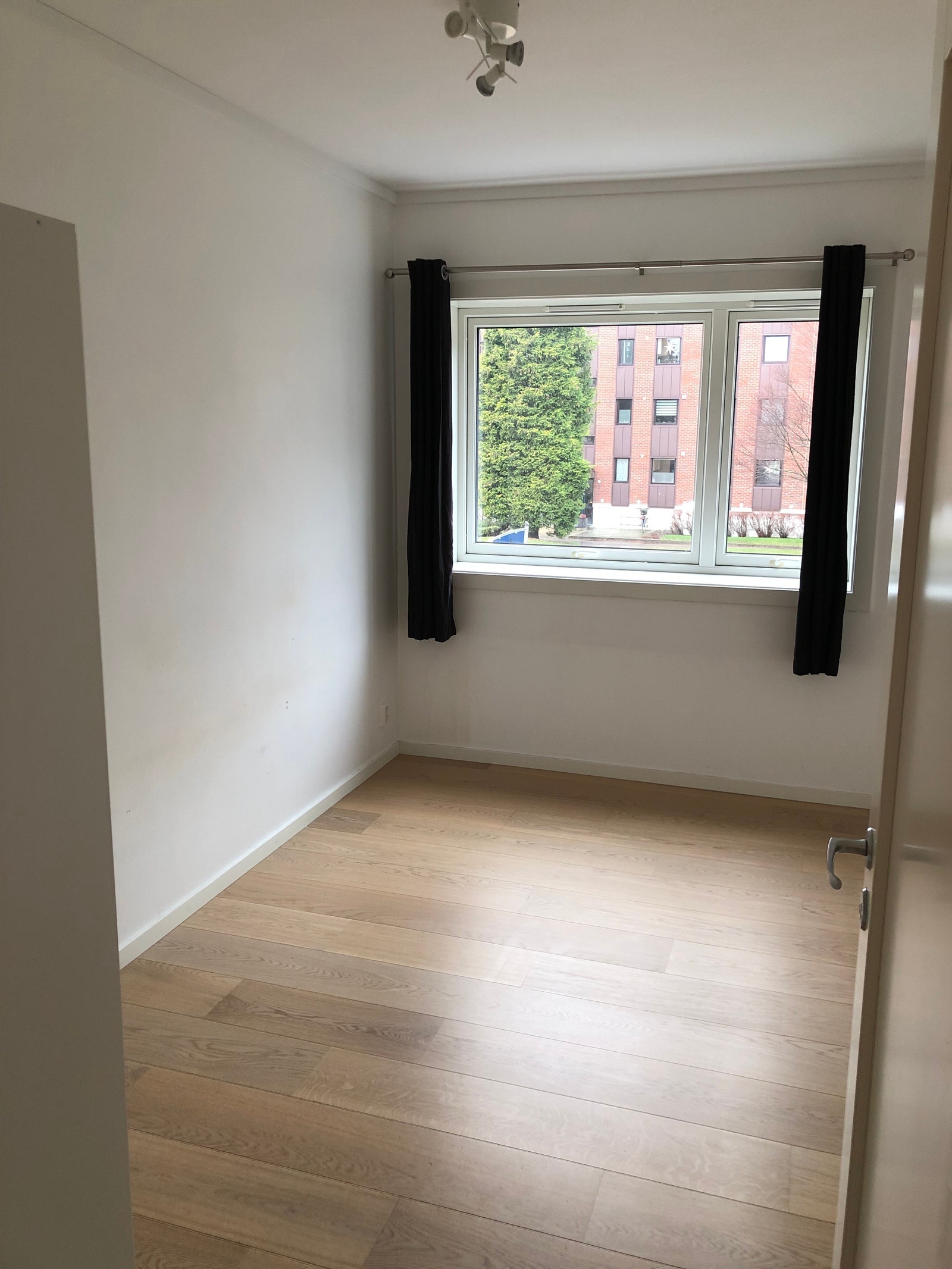 1.soverom Galleribilde