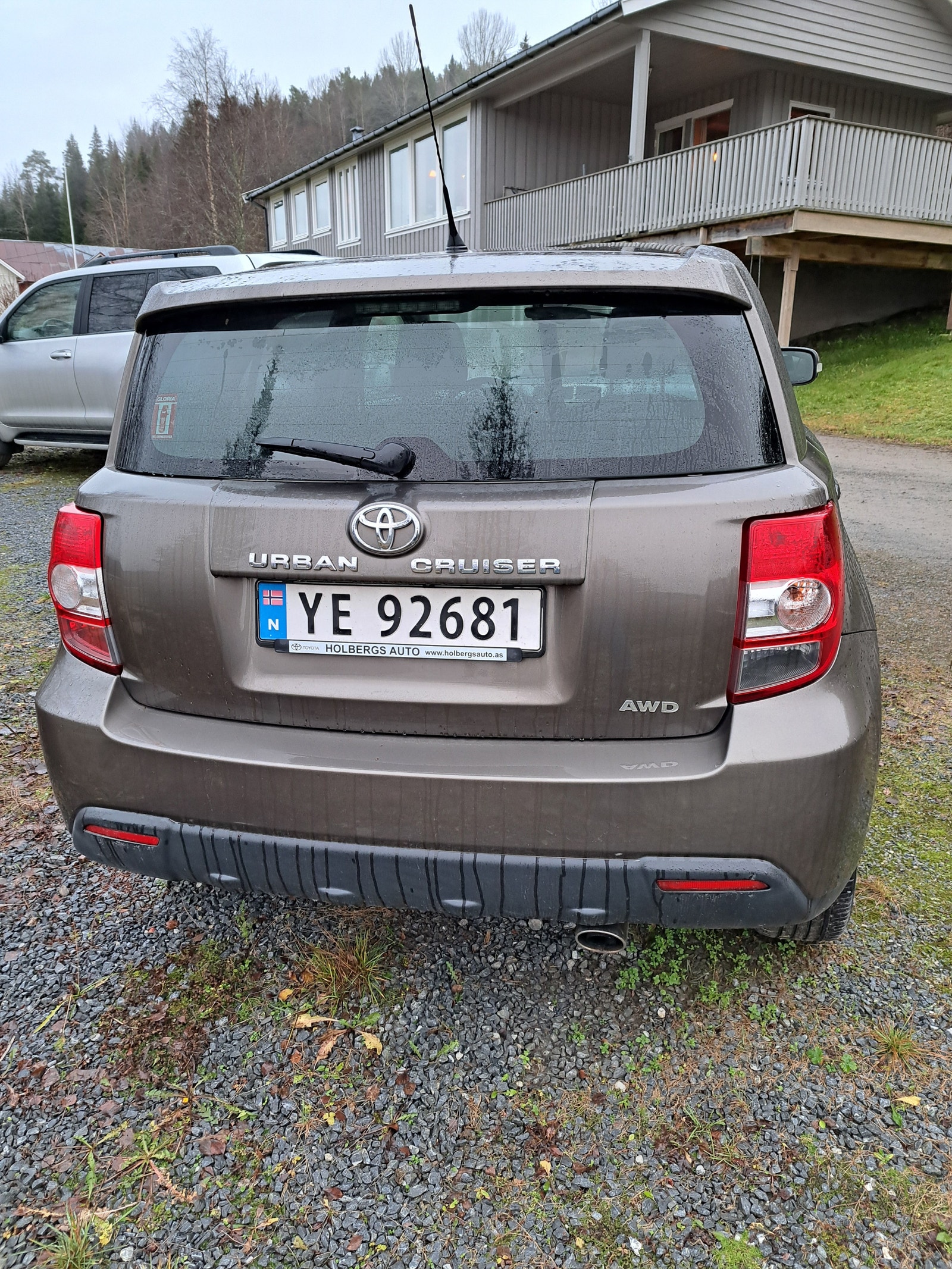 Toyota Urban Cruiser 4