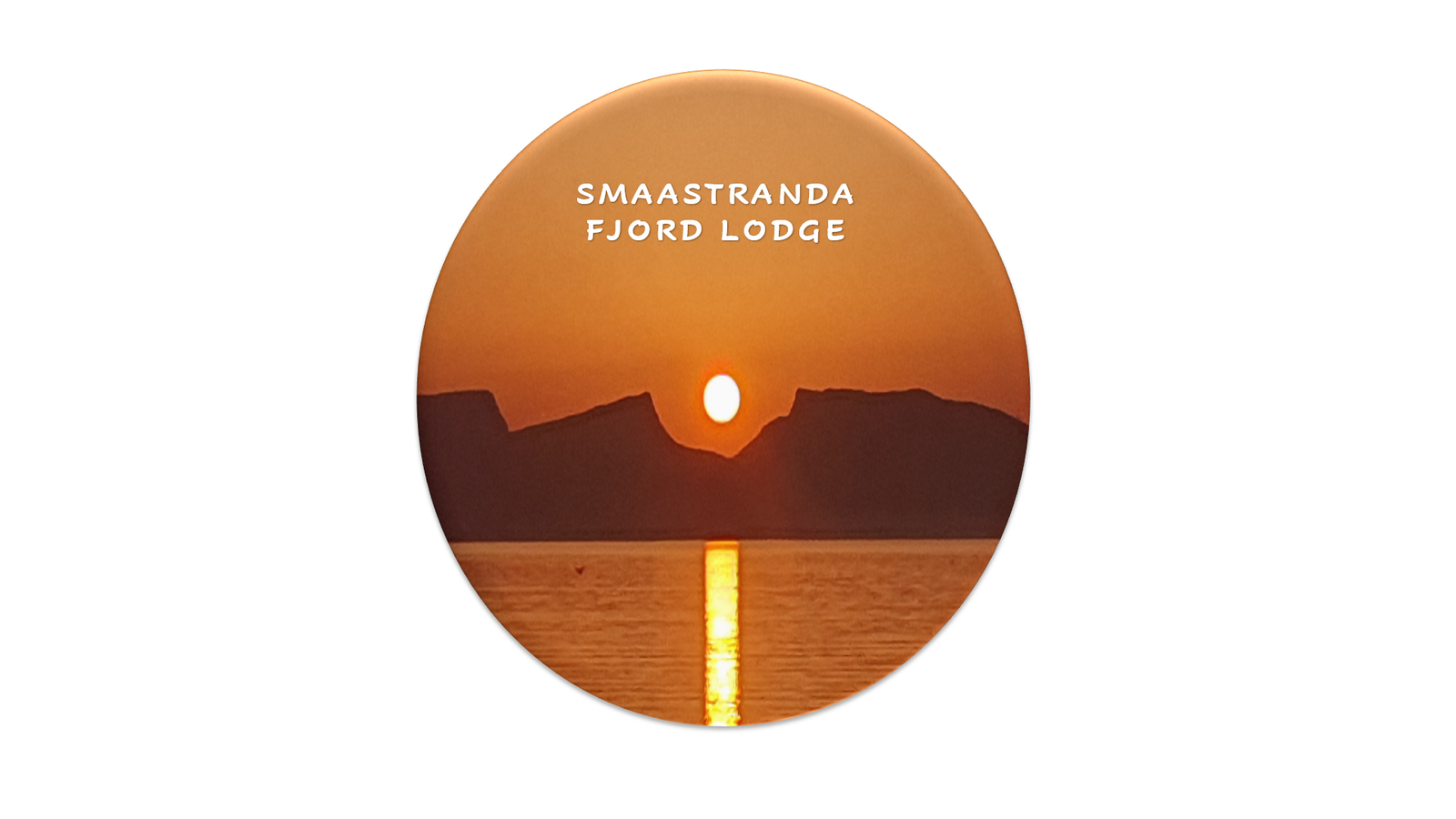 Solnedgang over Drageskaret. Historien sier at her dro Vikingene skipene sine over fjellet for å slippe å krysse Stadthavet. Galleribilde