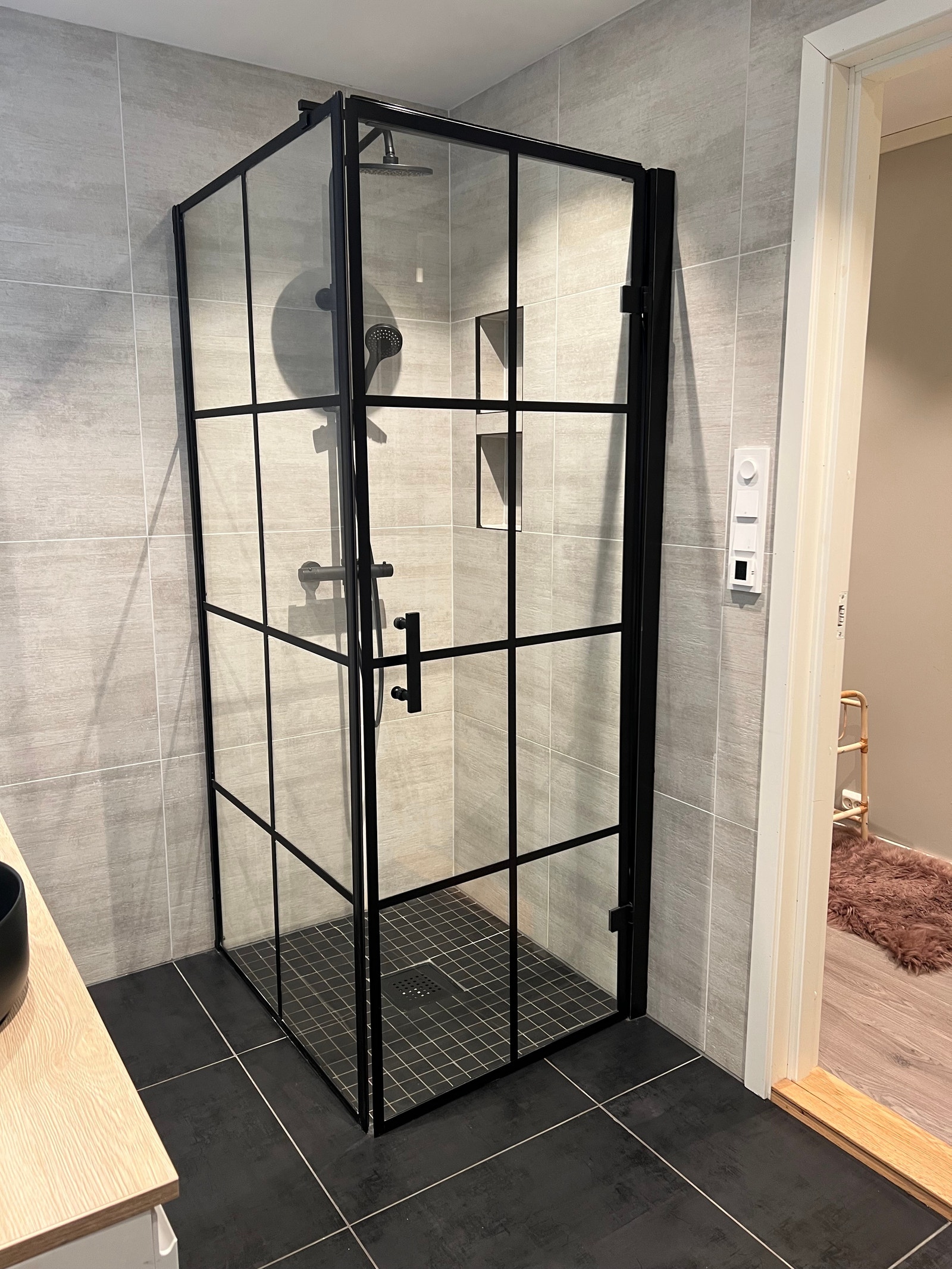 Regnfallsdusj Galleribilde