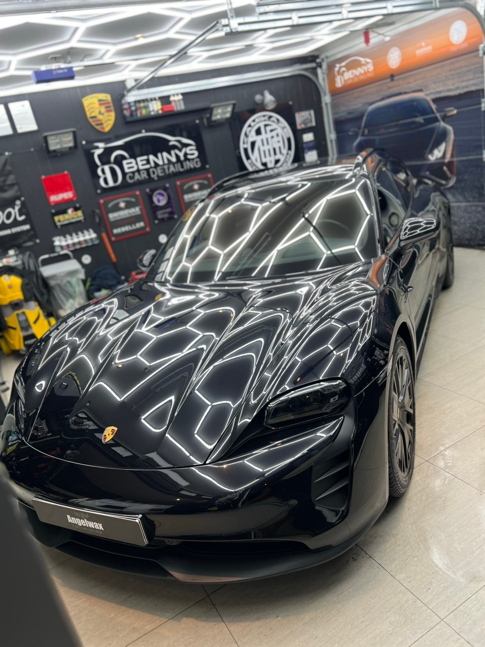 Porsche Taycan Sport Turismo GTS 3