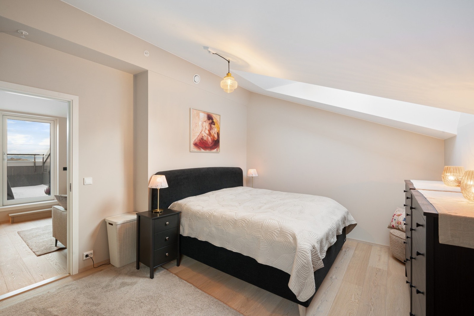 SOVEROM 2. ETASJE Galleribilde