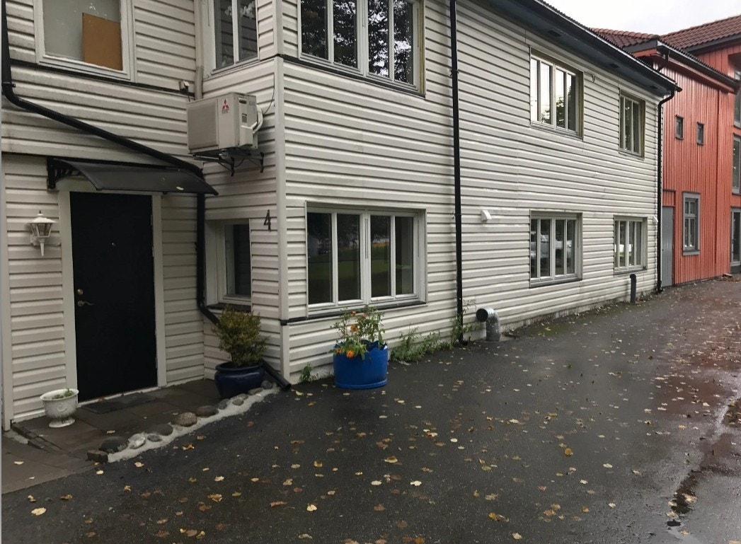 1.Etg Galleribilde