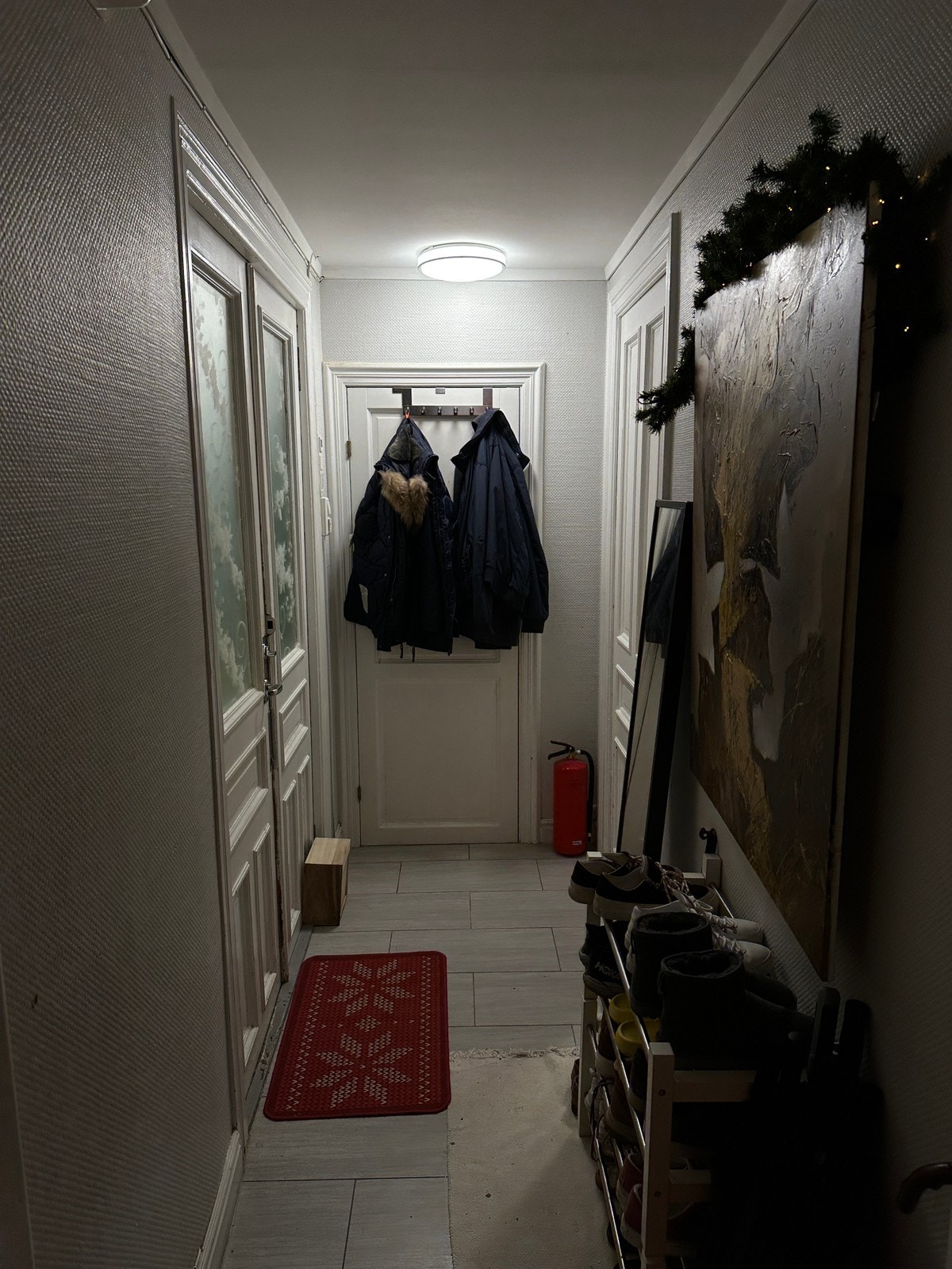 Inngangsparti og bod Galleribilde