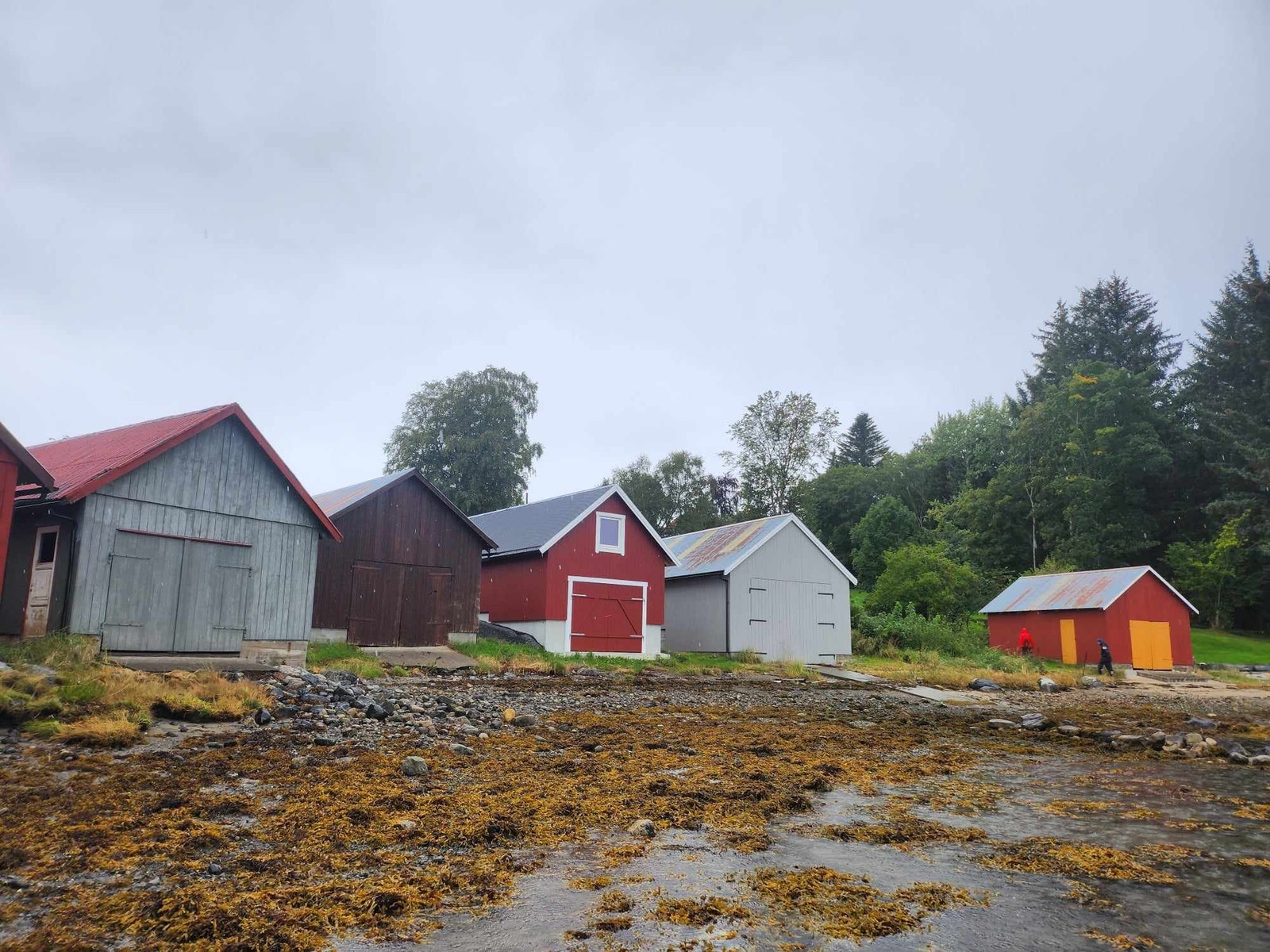 Tomt fra sjø side Galleribilde