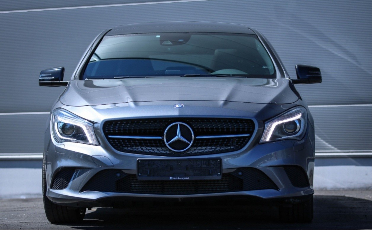 Mercedes-Benz CLA CLA 250 2.0-211 4MATIC 2