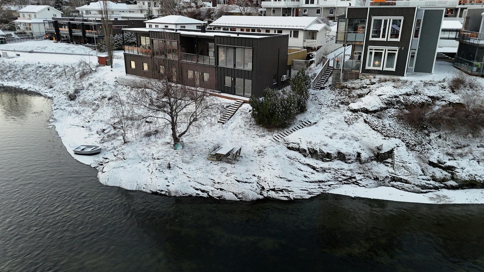 Svært sentral beliggenhet like ved Levangersundet Galleribilde