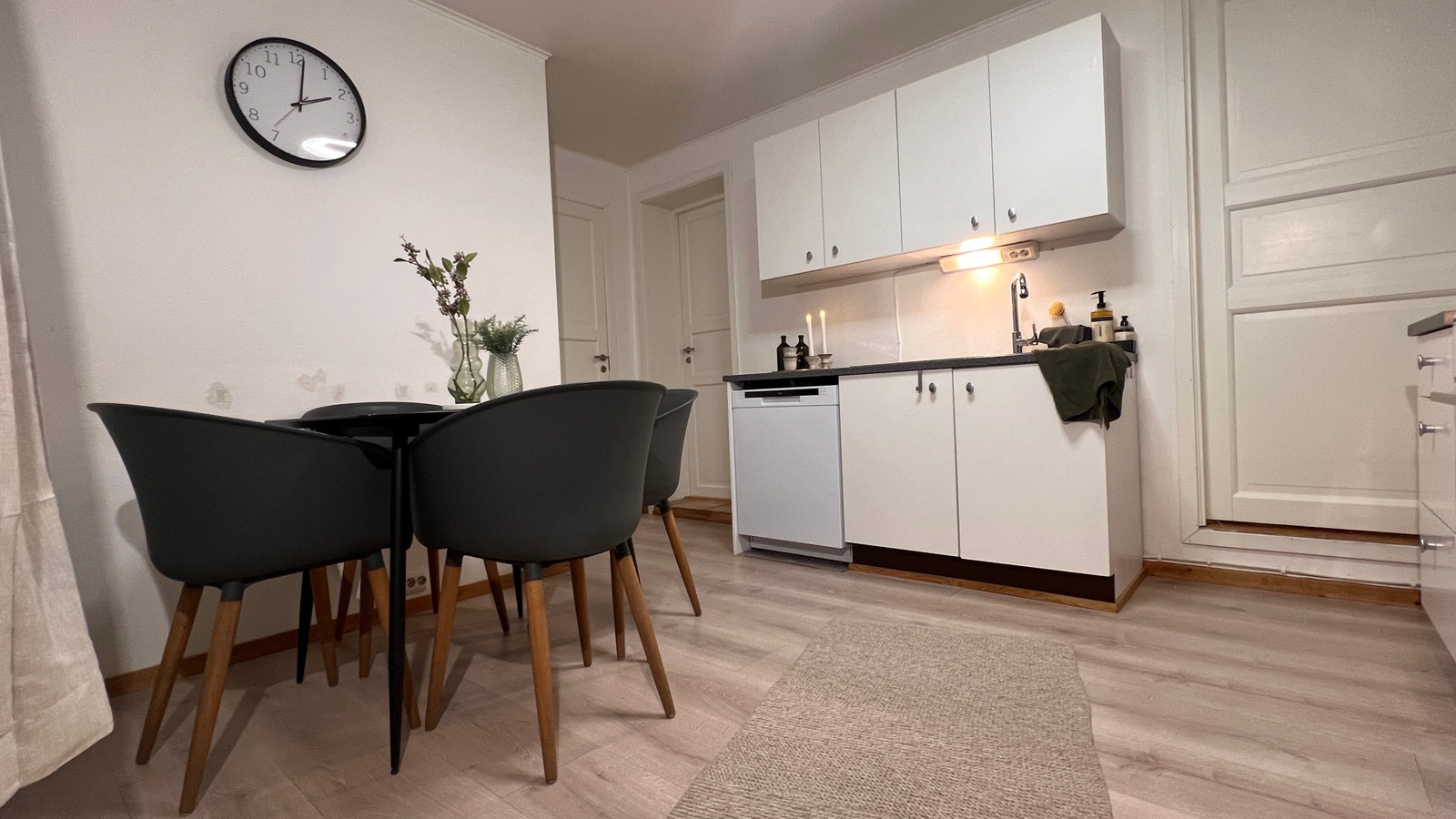 Kjøkken/spiseområde Galleribilde