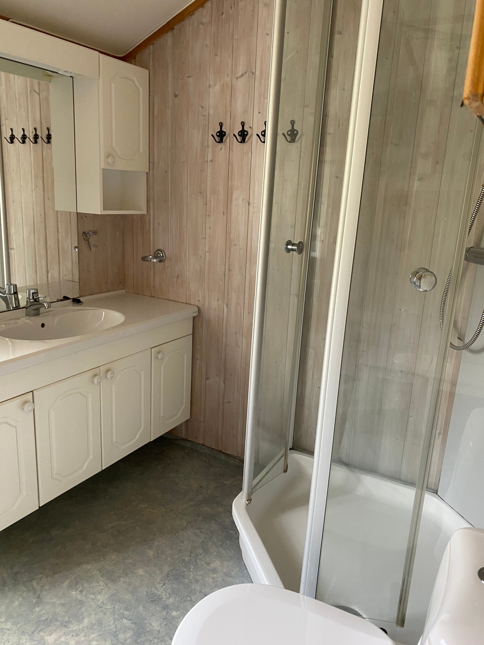 Dusj badet 2 etasje Galleribilde