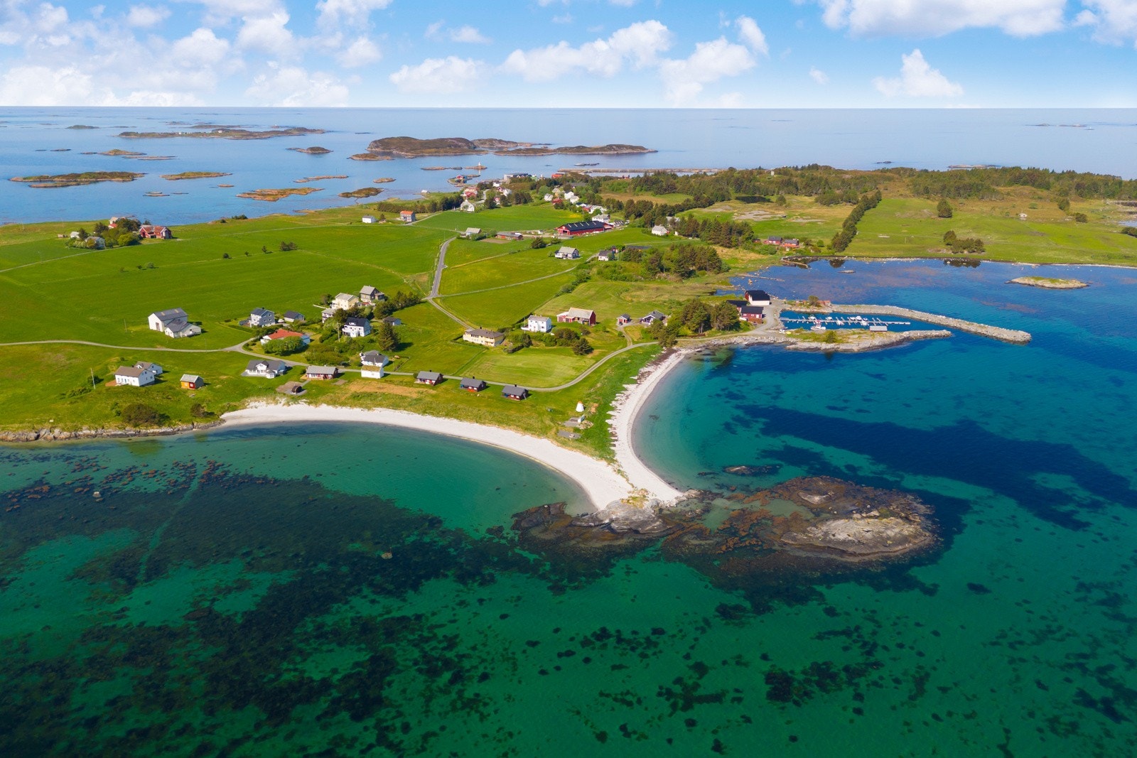 Flere badestrender med kort gå avstand Galleribilde