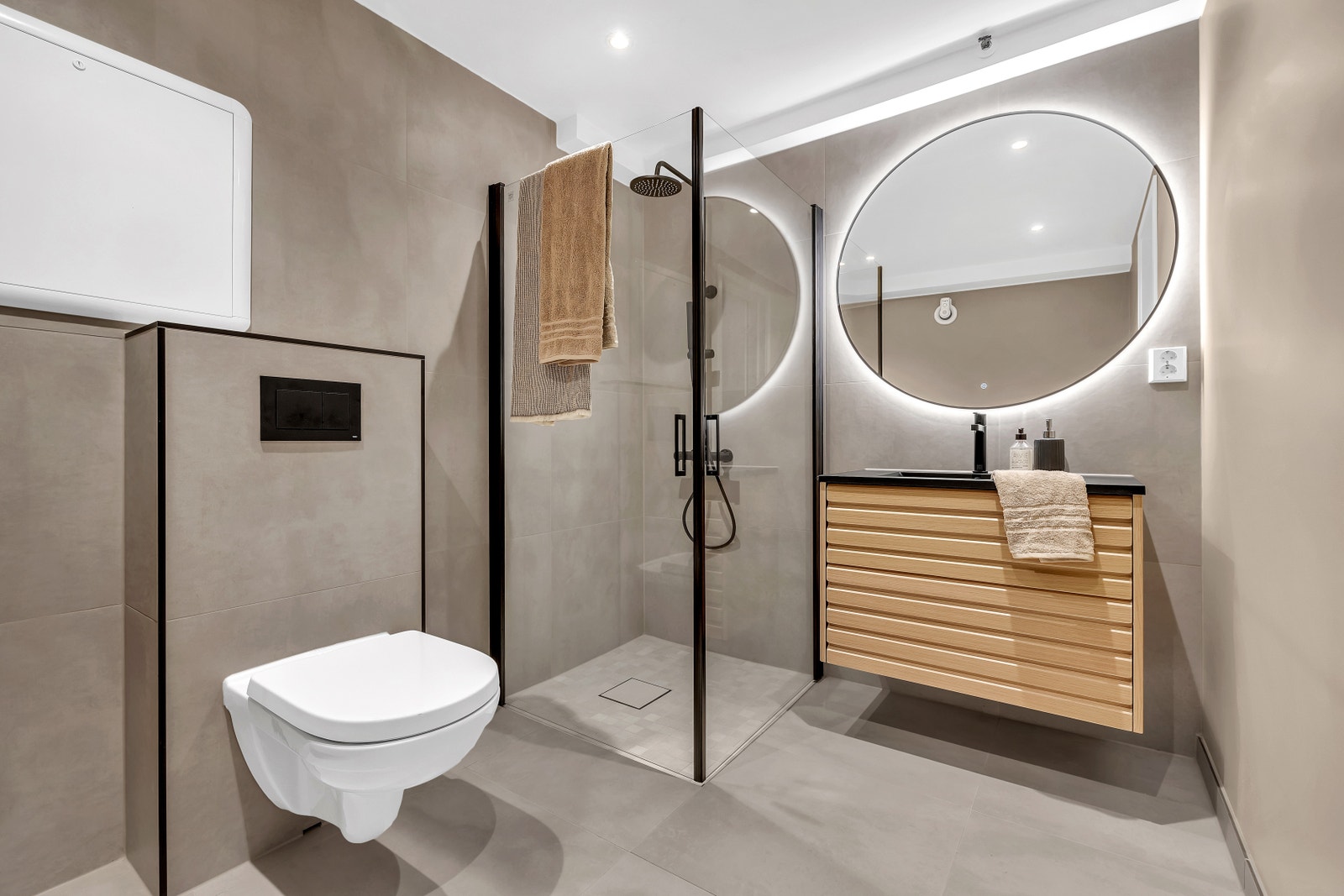 Strøkent bad fra 2024 med varmekabler Galleribilde