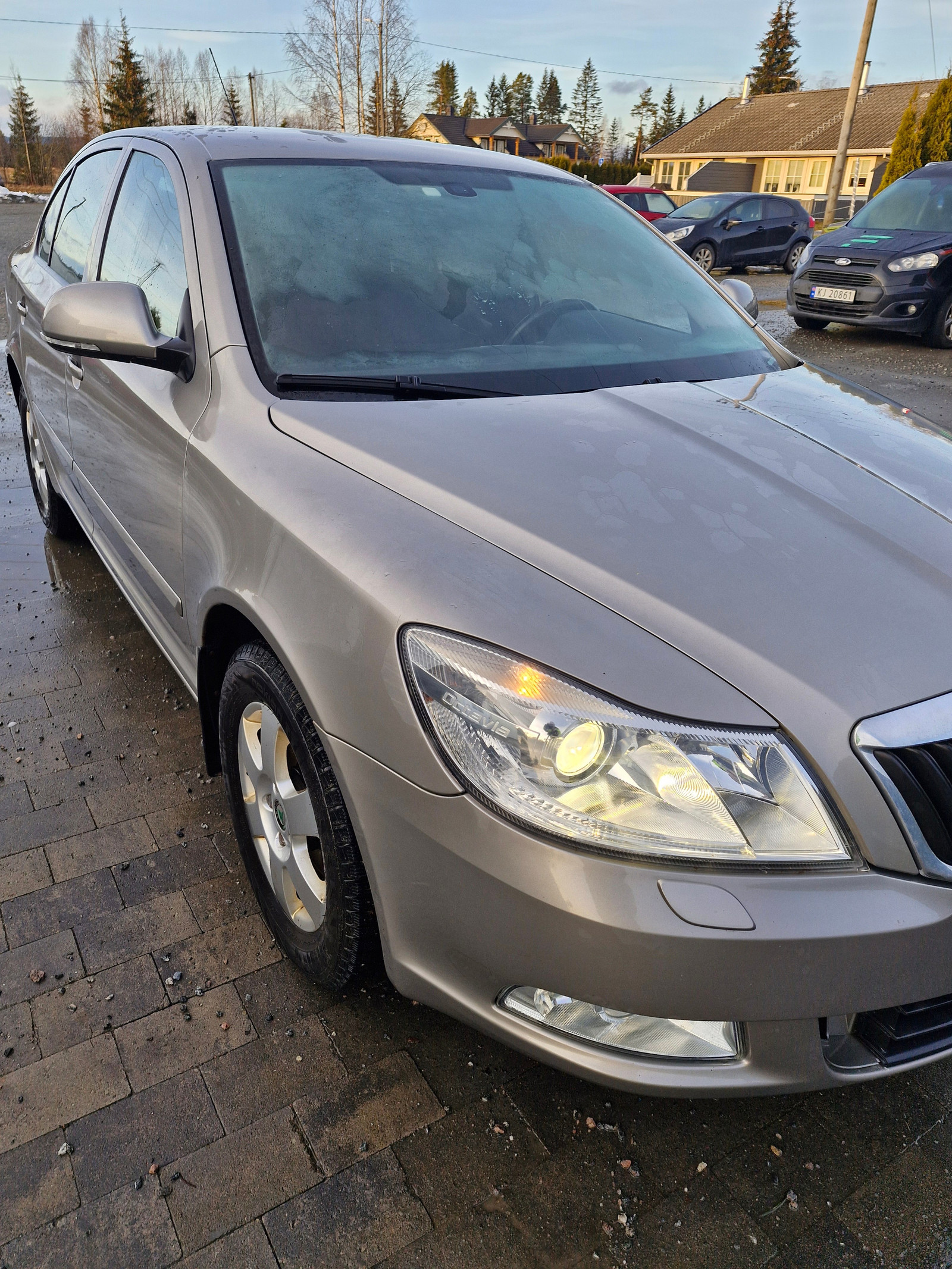 Skoda Octavia OCTAVIA 1.4-122