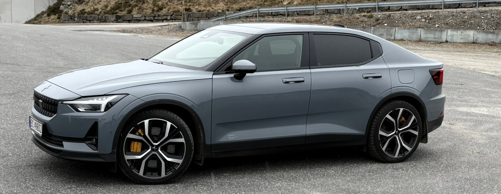 Polestar 2 RÅFIN BIL MED LONG RANGE/ PERFOMANCE/AWD/PILOT/PLUS 2