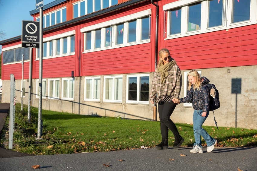 Her vil barna trives med vennene sine Galleribilde