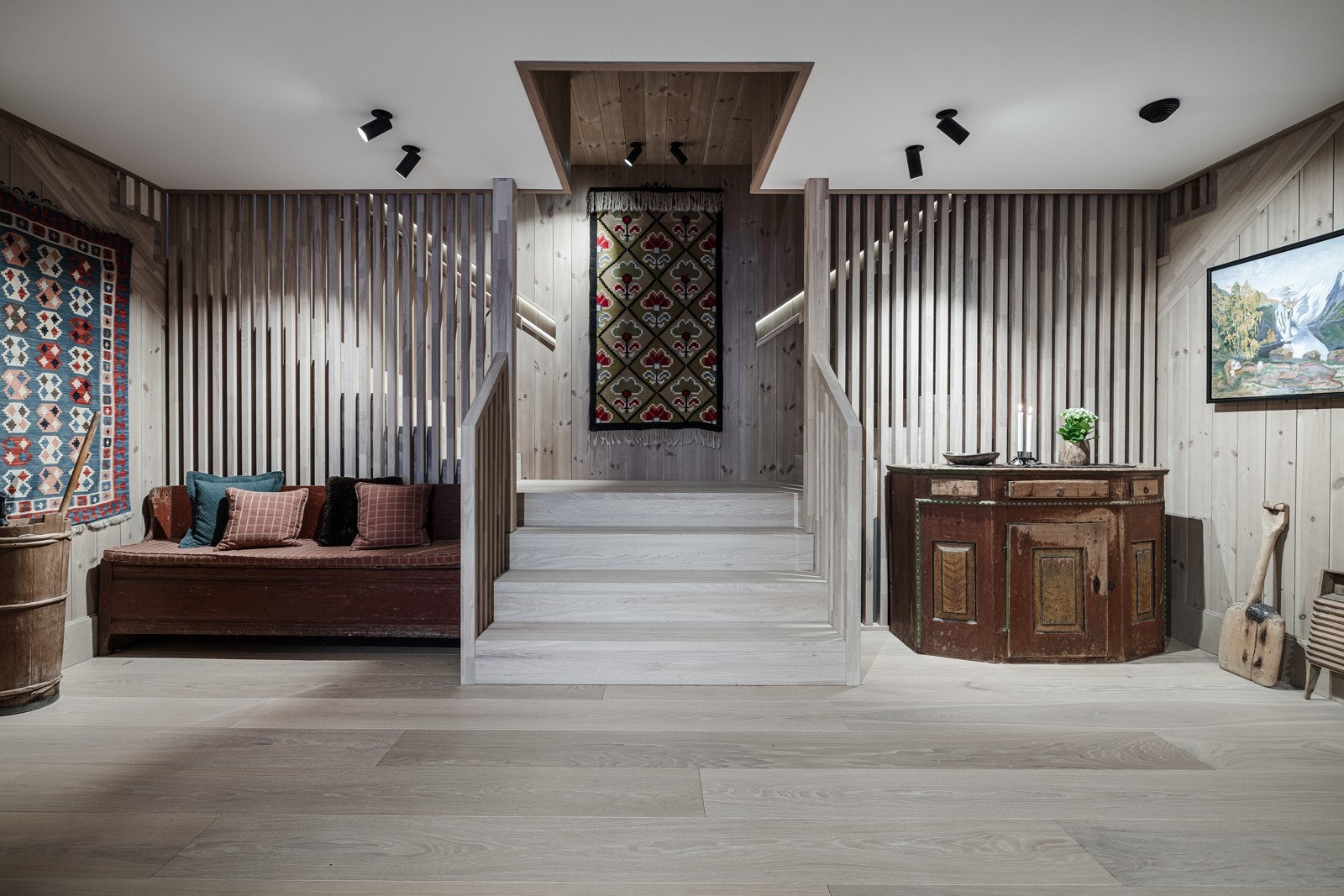 Fritidsboligen er delt i to separate avdelinger med felles entré Galleribilde