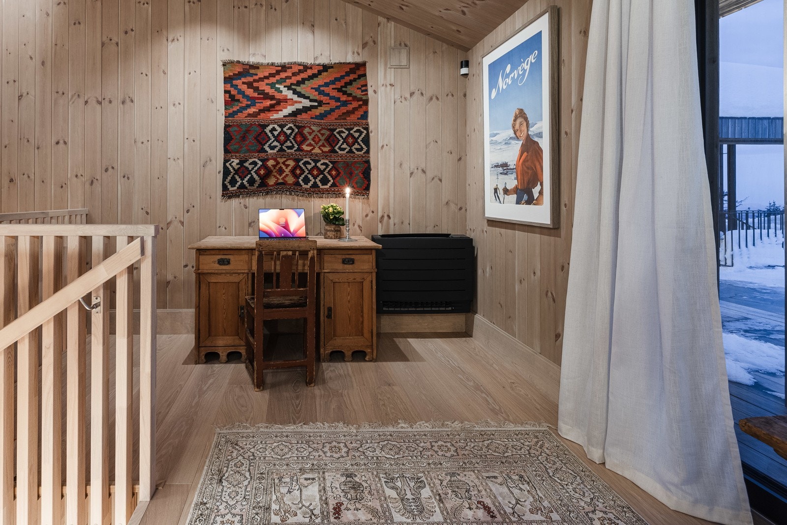 Hjemmekontor i hovedhytten Galleribilde