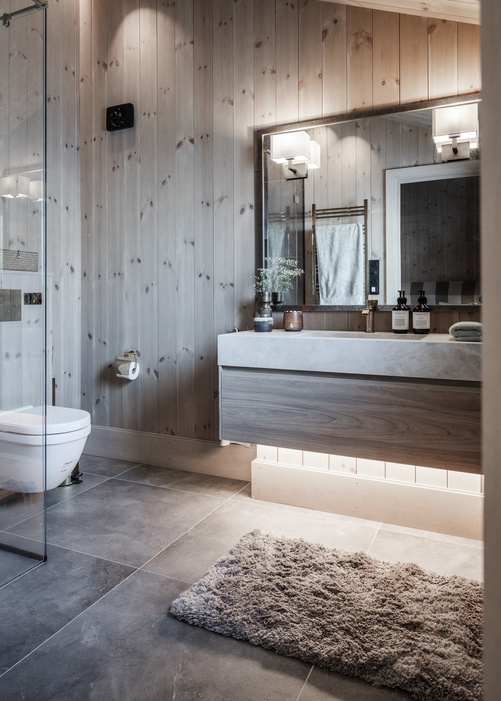 Bad i forbindelse med master soverom Galleribilde