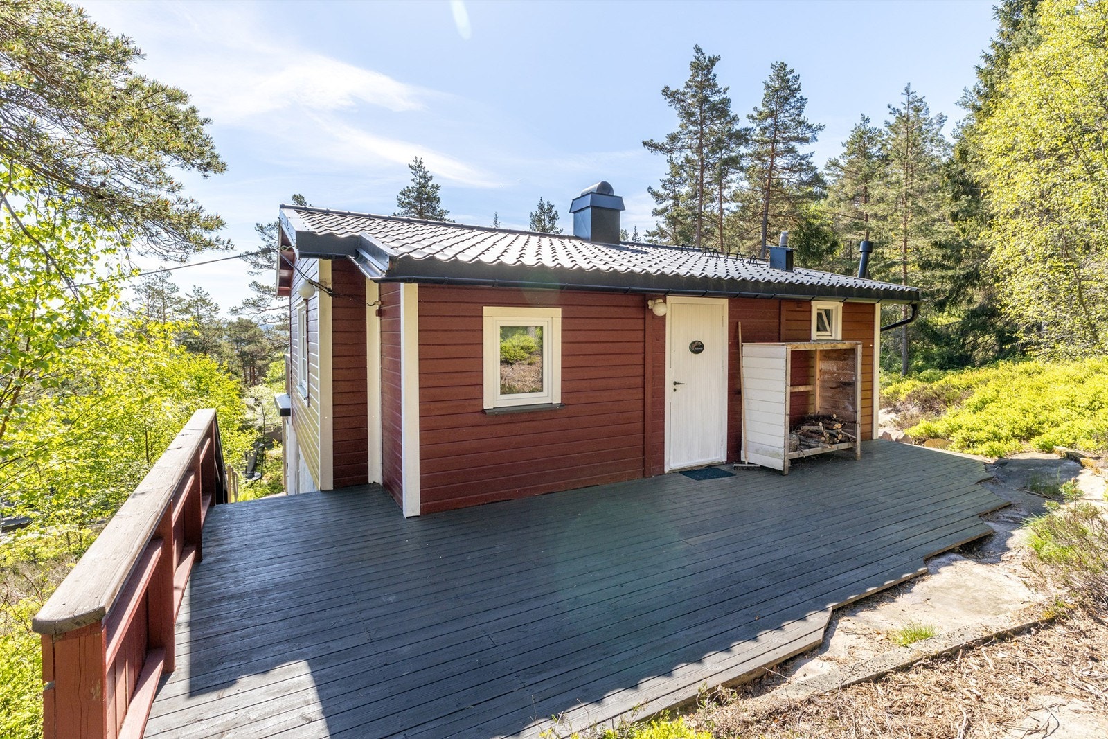 Hyggelig terrasse på ca. 26 kvm i tilknytning til inngangspartiet Galleribilde