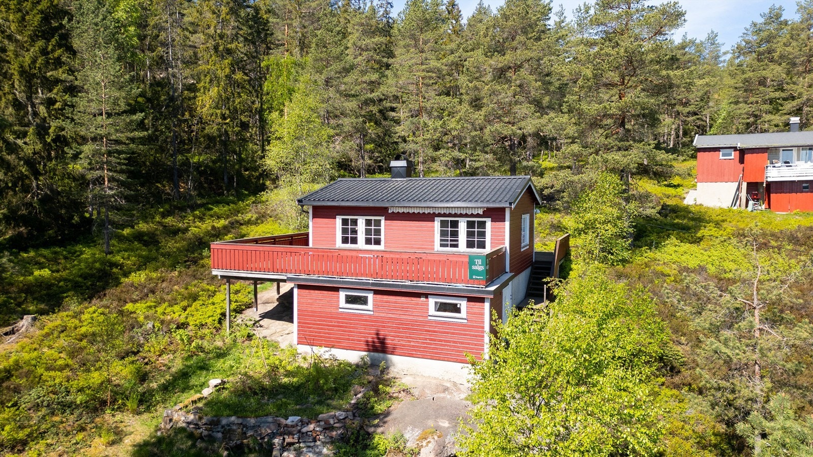 Gangavstand til sjøen med mulighet for båtplass og felles sandstrand Galleribilde