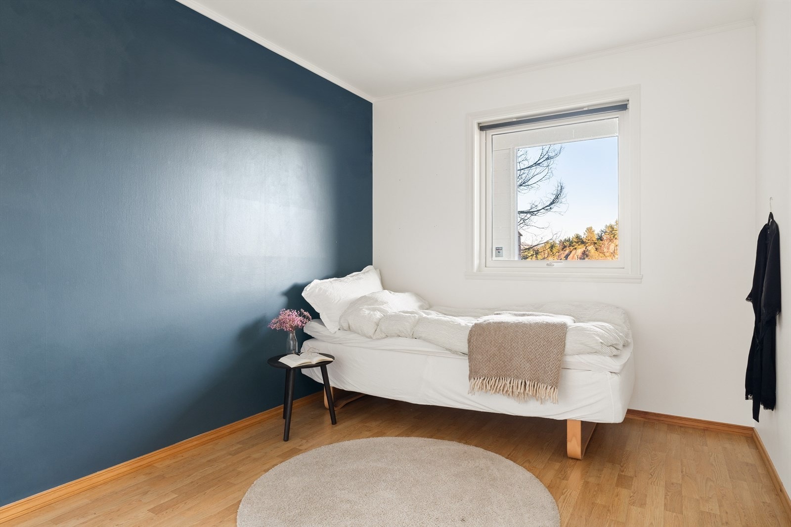 Alle soverommene har god plass til innredning, og har godt med naturlig dagslys. Galleribilde