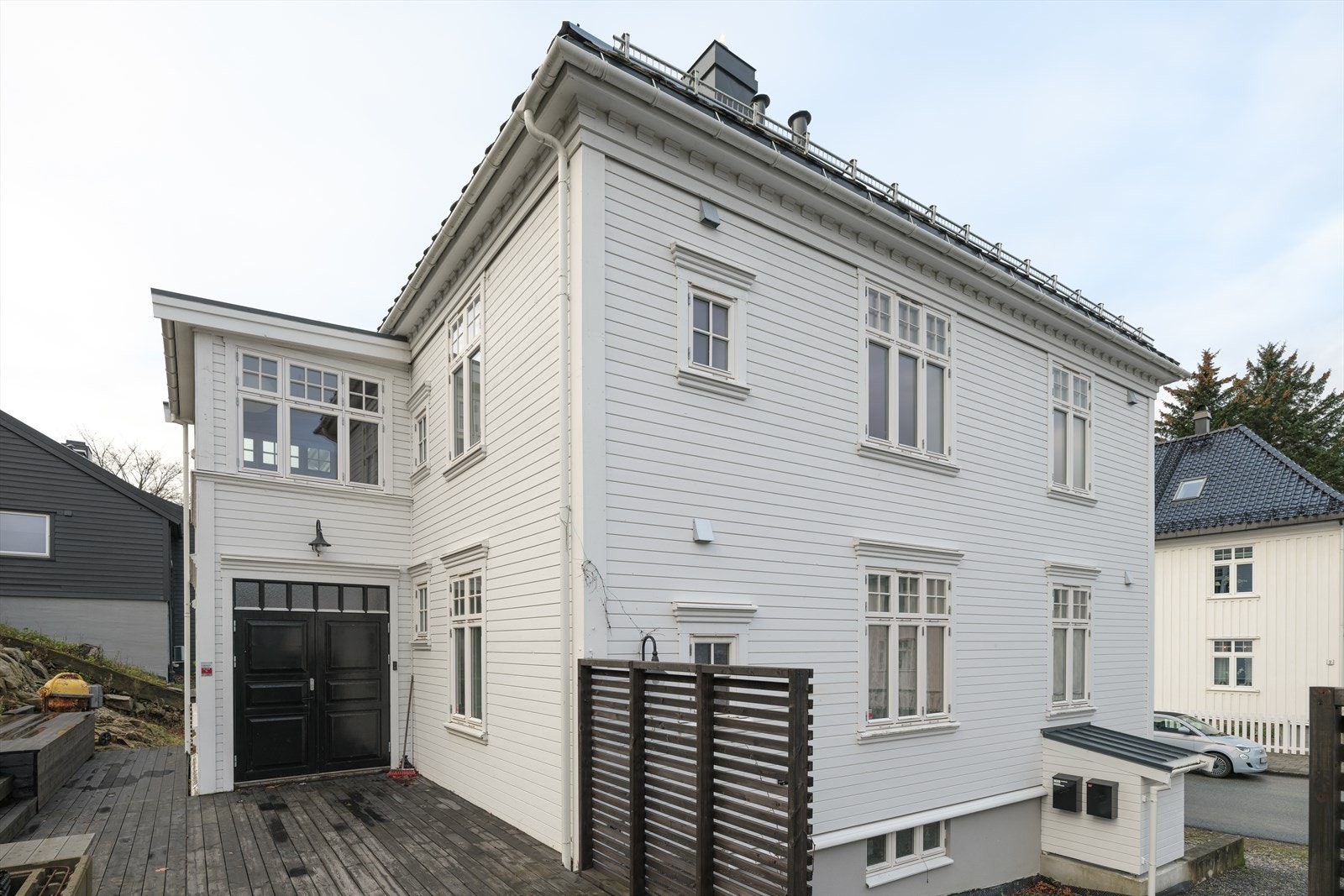 Fasade ved inngangsparti Galleribilde