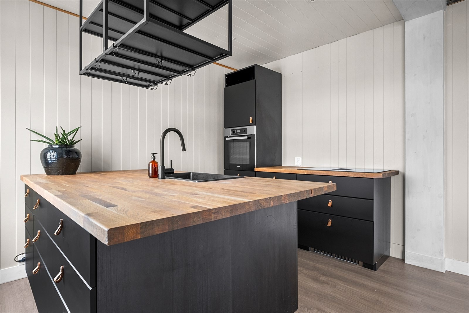 Kjøkken leilighet 2. etasje Galleribilde