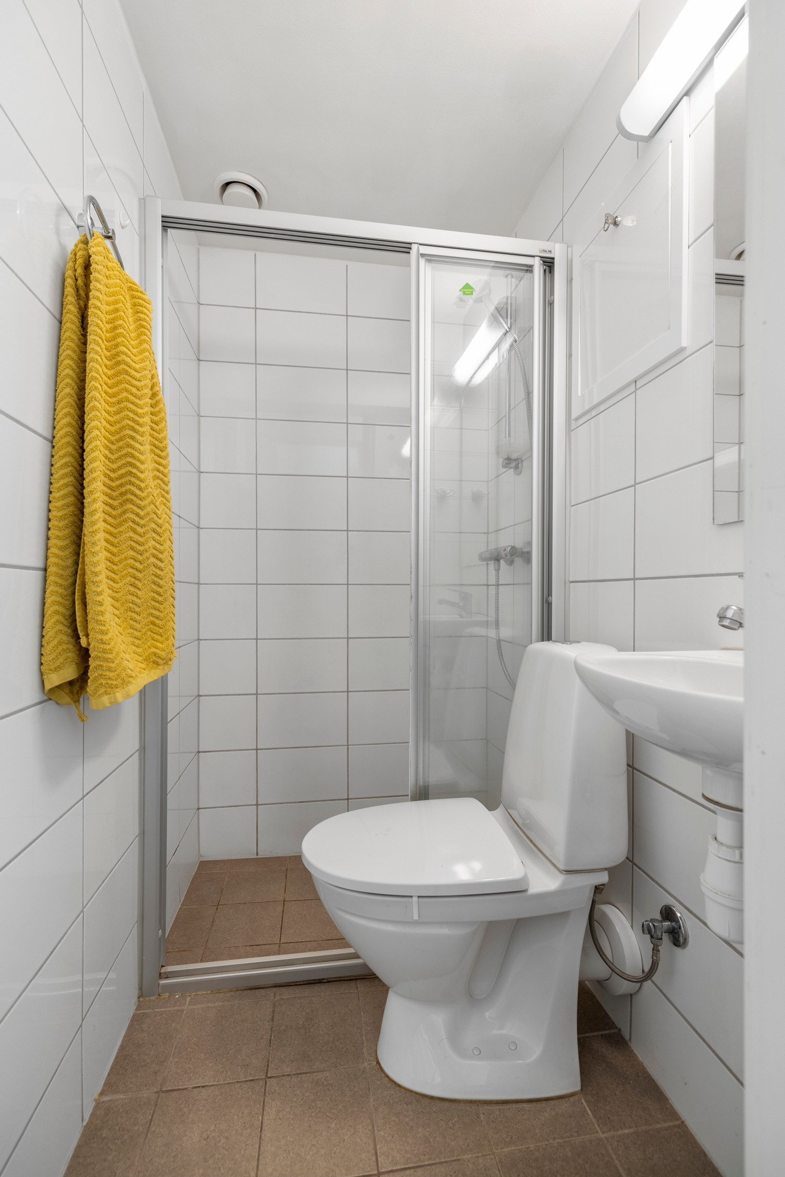 - Pent flislagt bad fra 2013. Utført i regi i borettslaget - Galleribilde