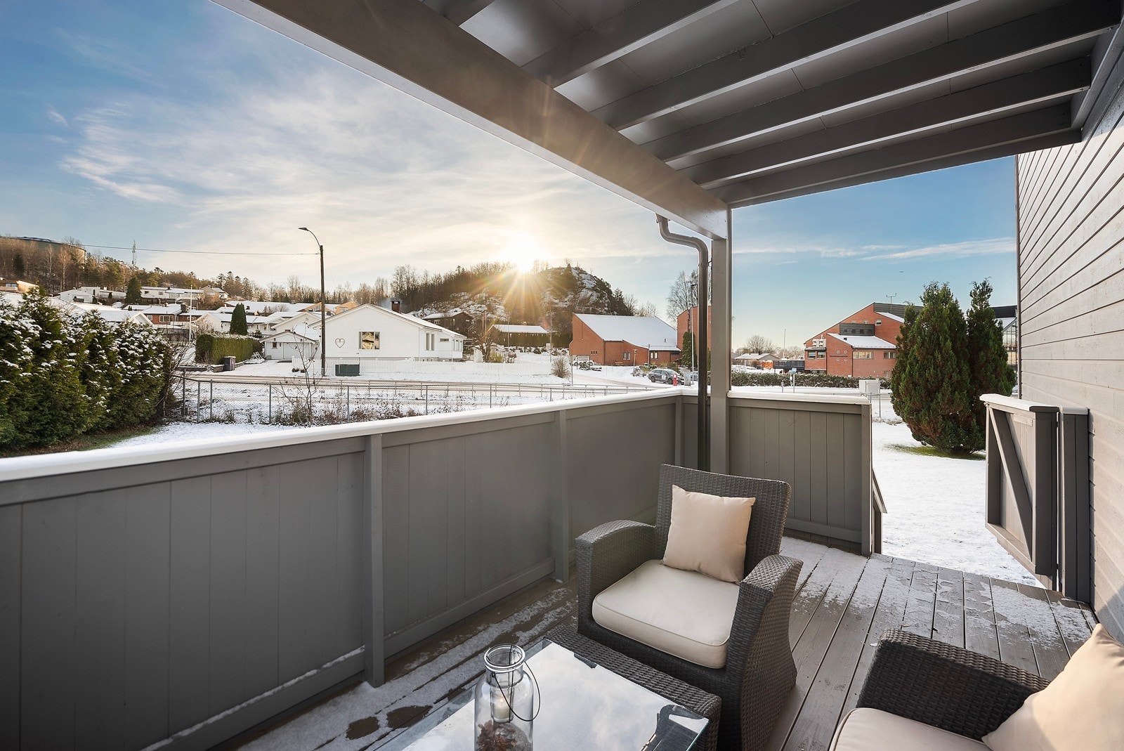 Balkongen har gode solforhold og direkte adkomst til fellesarealene Galleribilde