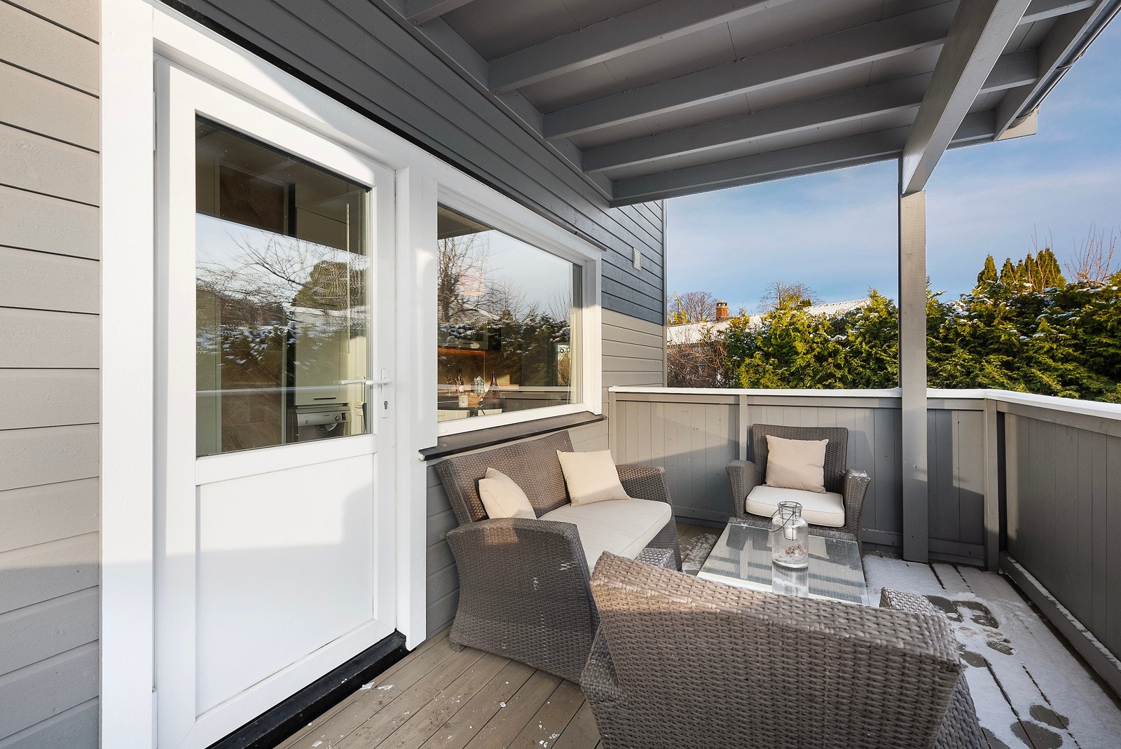 Den 10 m2 store balkongen byr på en lyn og tilbaketrukket uteplass, perfekt for avslapning Galleribilde