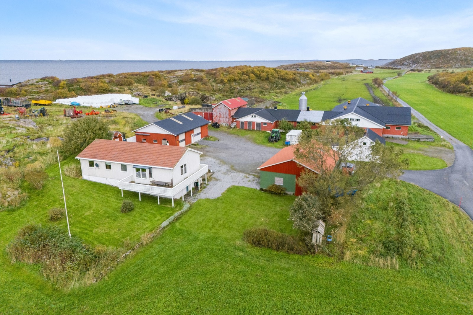 Gårdstun Galleribilde