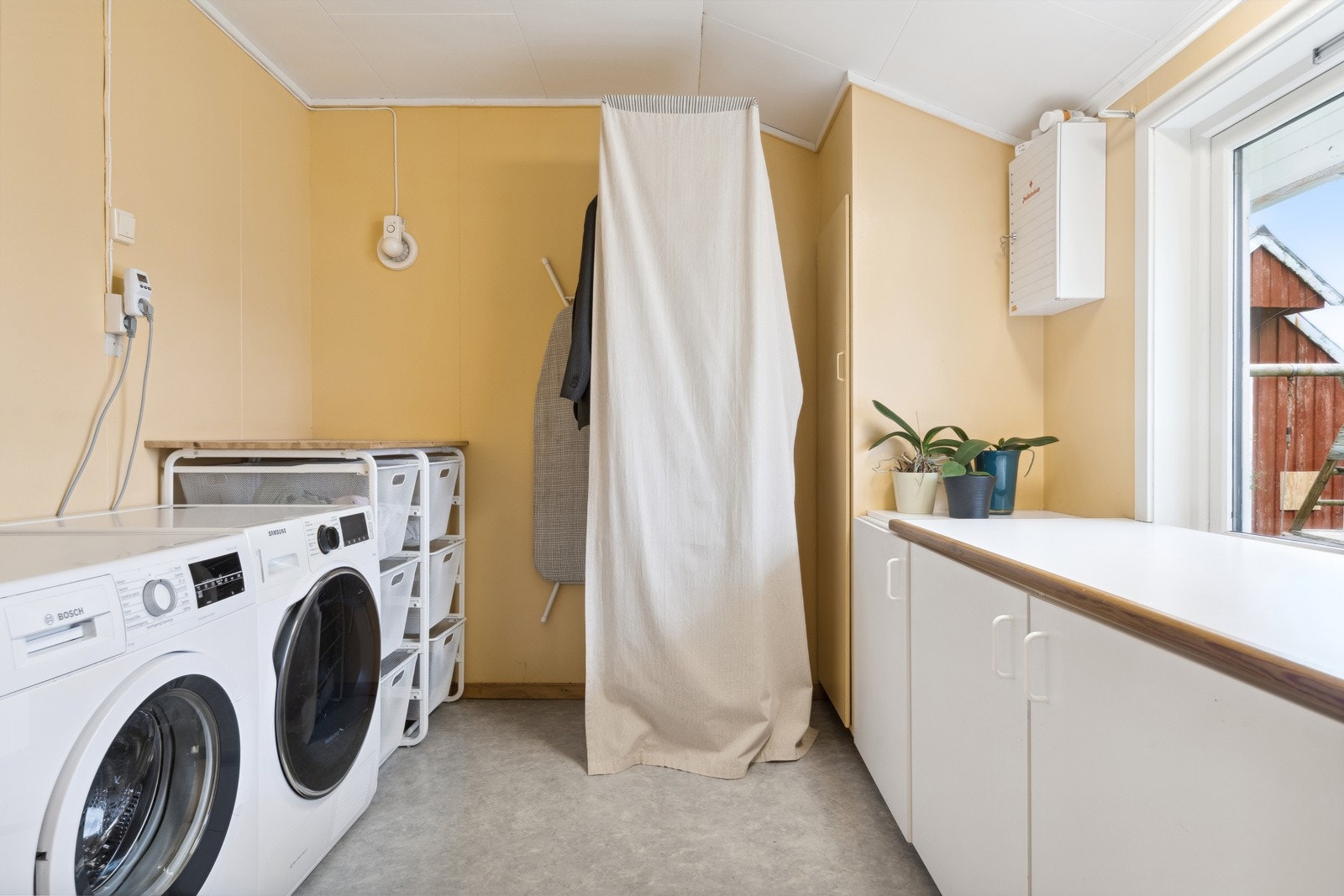 Vaskerom Galleribilde