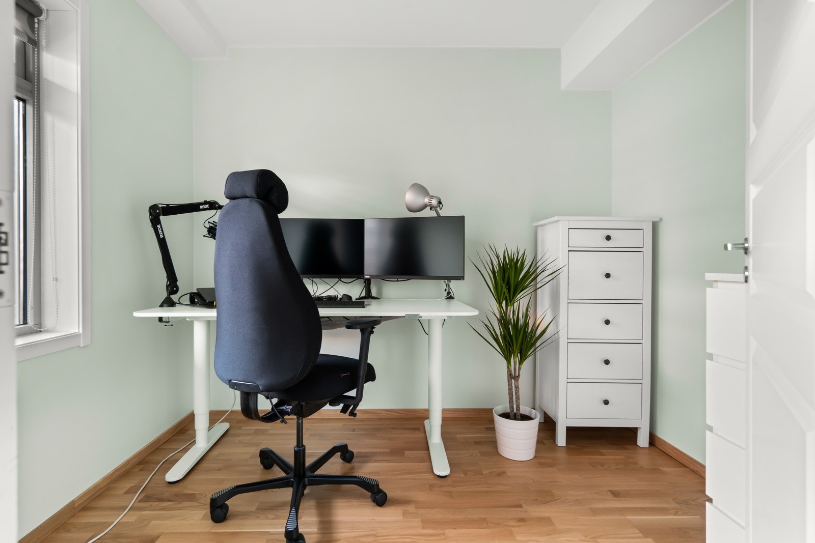 Soverom nr. 3 passer fint som kontor/gjesterom Galleribilde